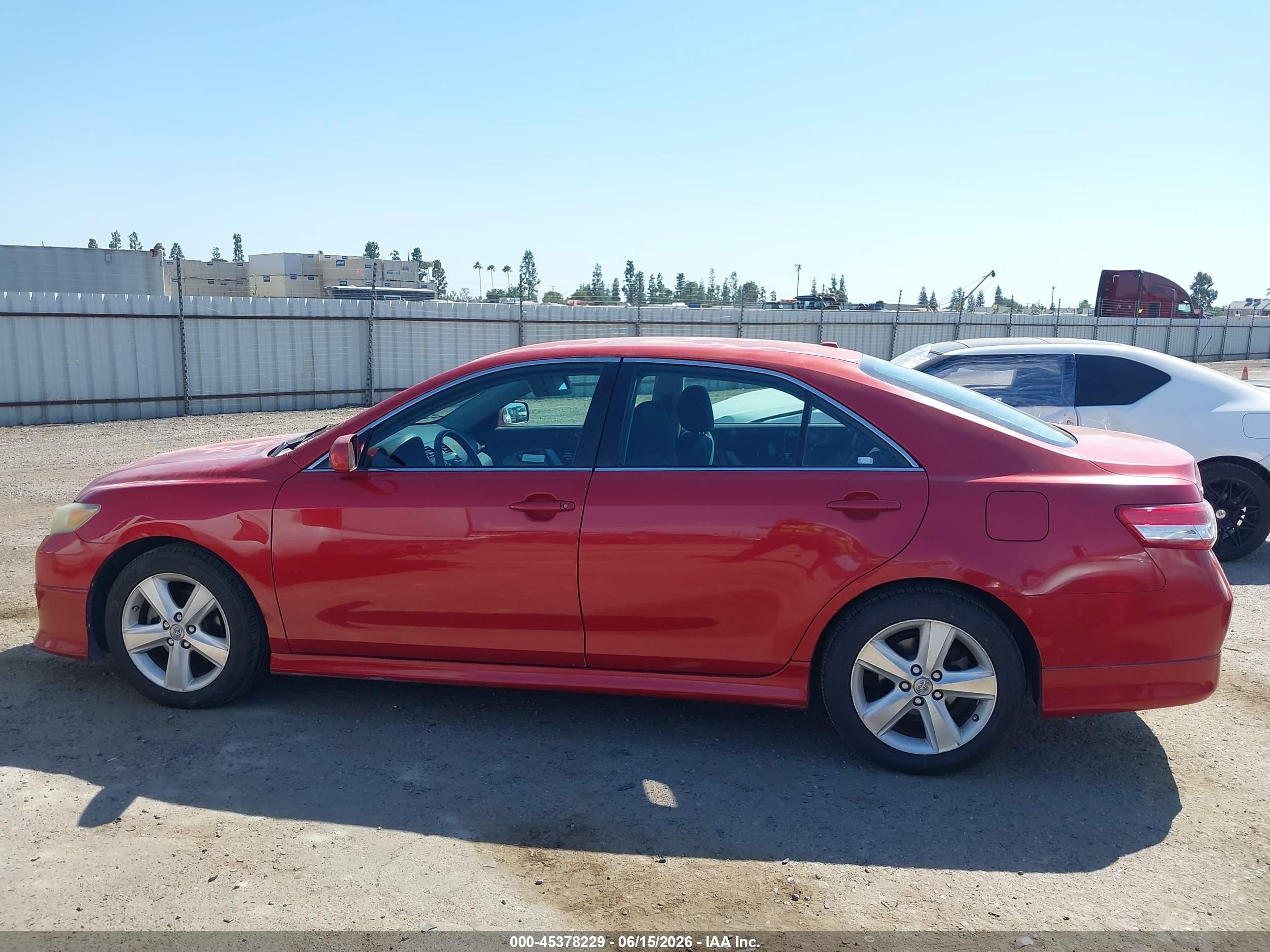 2010 Toyota Camry Se Red vin: 4T1BF3EK5AU576952