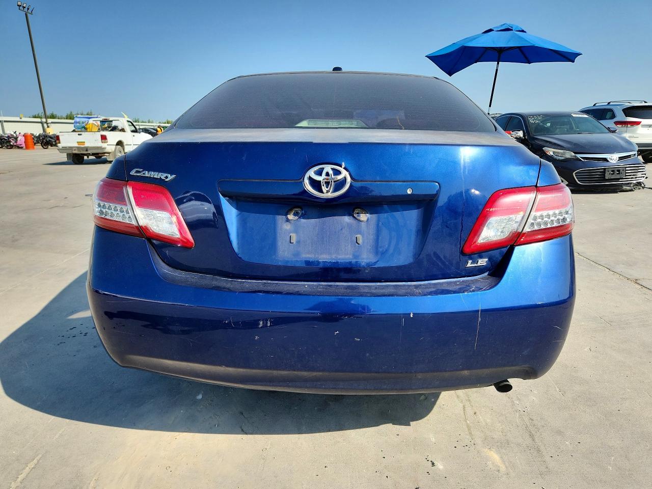 2010 Toyota Camry Le Blue vin: 4T1BF3EK5AU578085