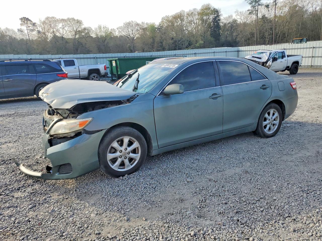 2010 Toyota Camry Le Green vin: 4T1BF3EK5AU578491