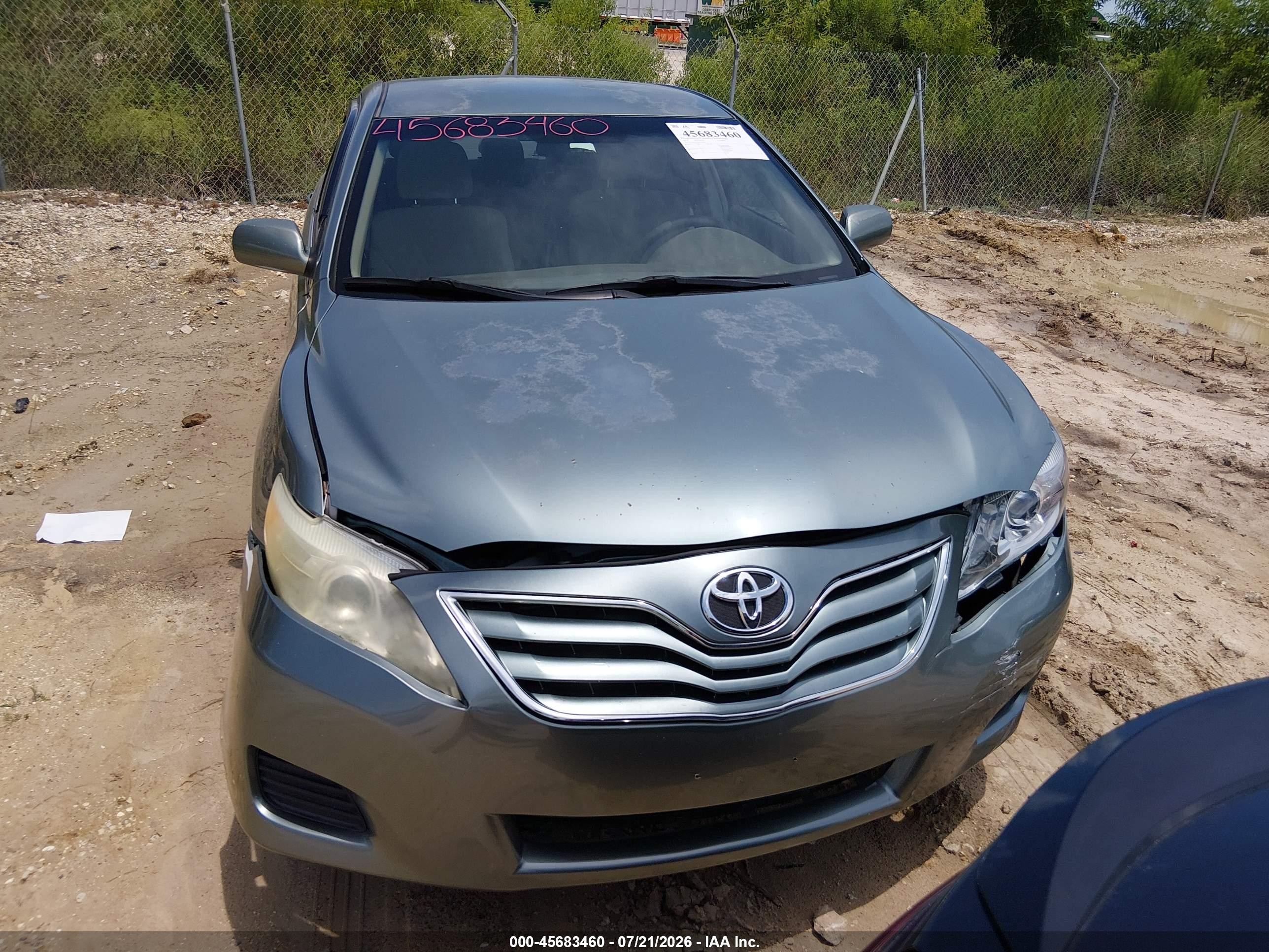 2010 Toyota Camry Le Light Blue vin: 4T1BF3EK5AU581018