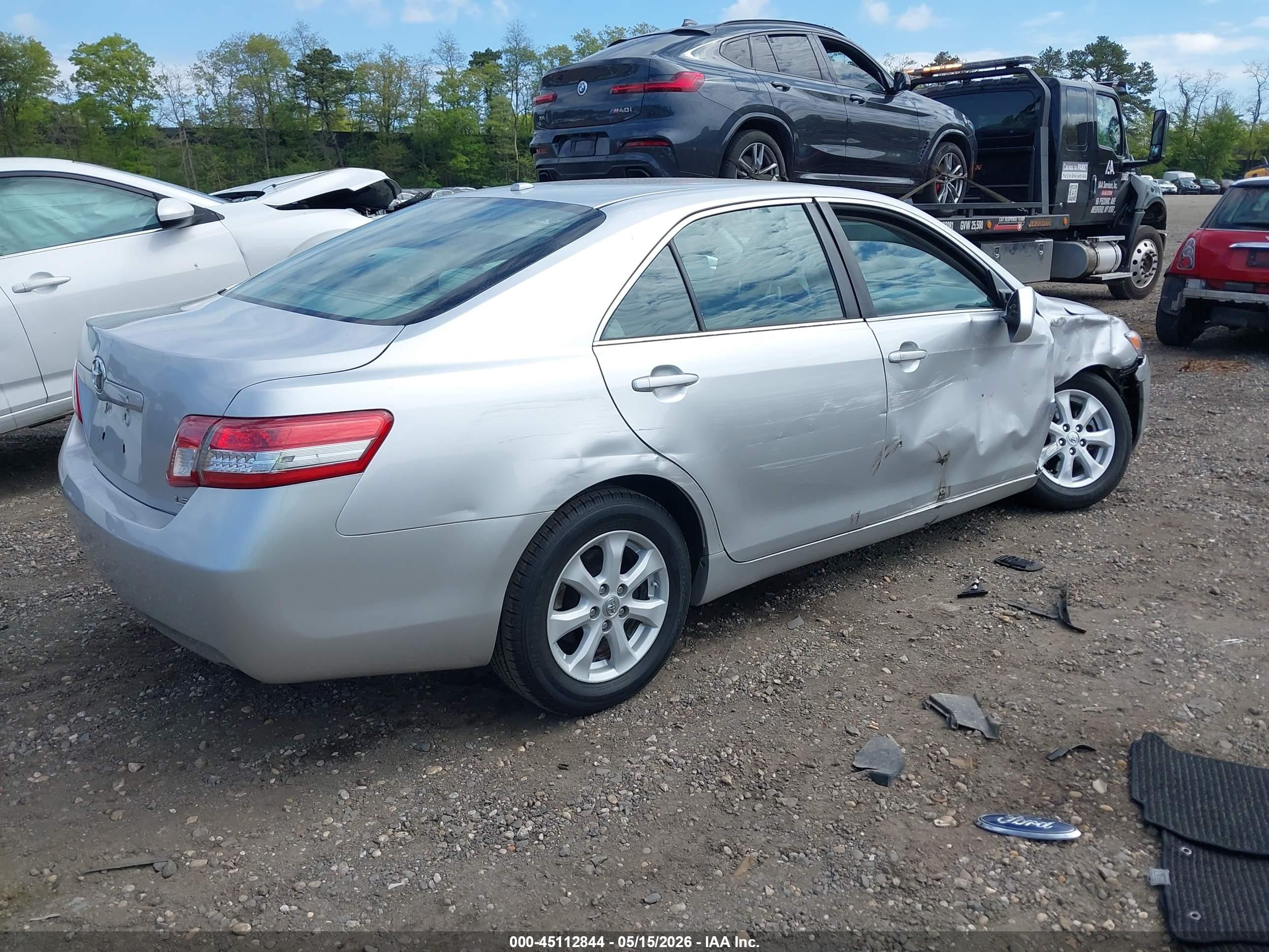 2011 Toyota Camry Le Silver vin: 4T1BF3EK5BU119771