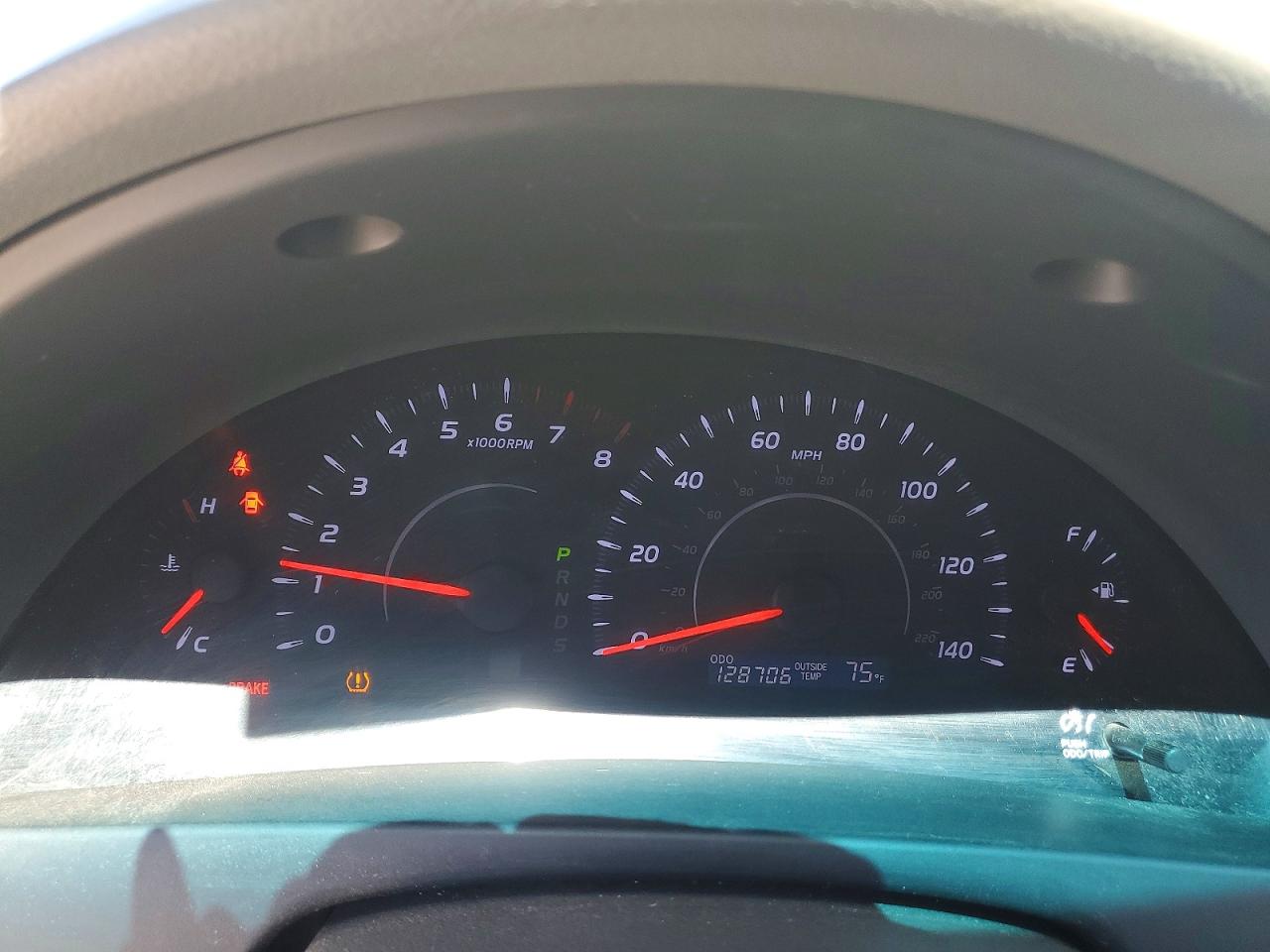 2011 Toyota Camry Le Tan vin: 4T1BF3EK5BU129569