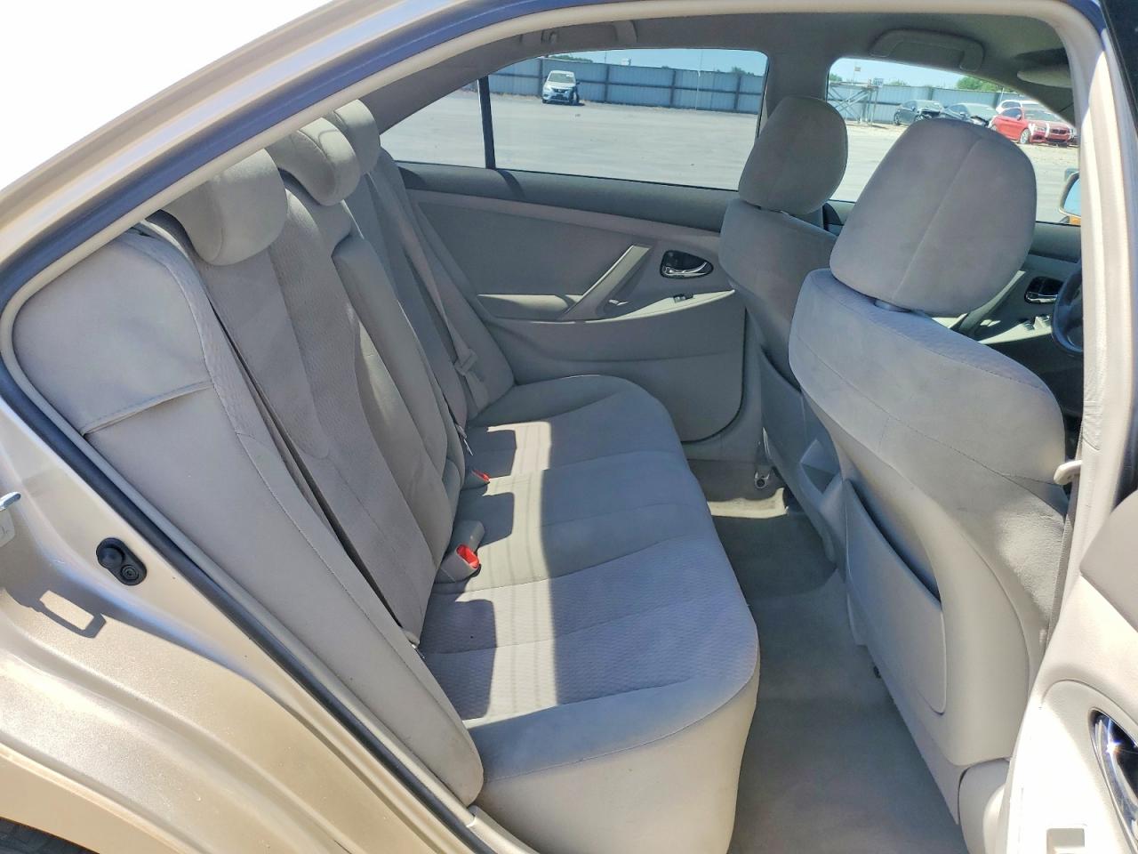 2011 Toyota Camry Le Tan vin: 4T1BF3EK5BU129569