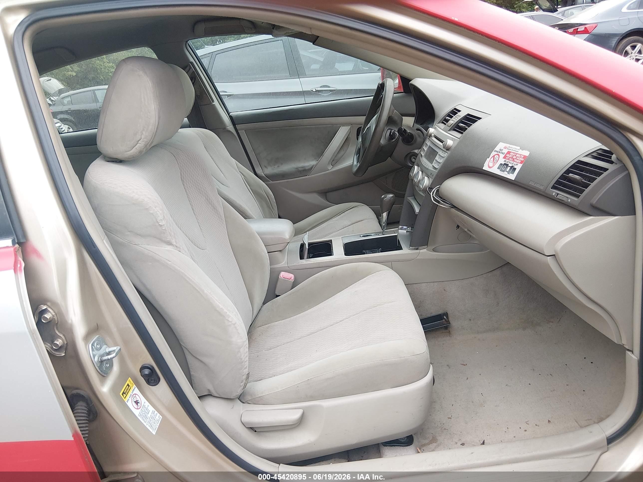 2011 Toyota Camry Le Red vin: 4T1BF3EK5BU136330