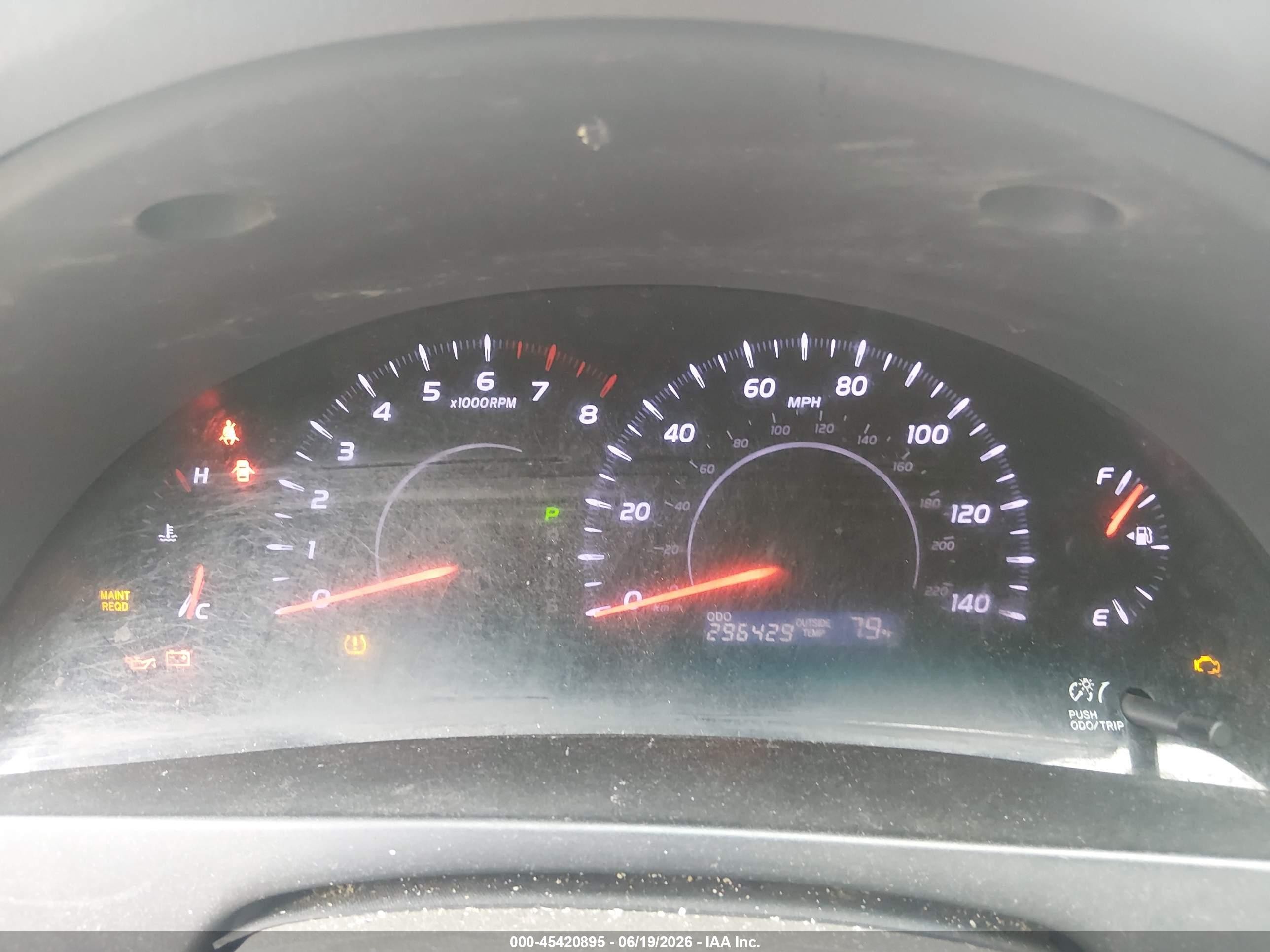2011 Toyota Camry Le Red vin: 4T1BF3EK5BU136330