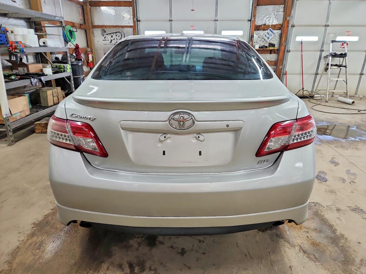 2011 Toyota Camry Se Silver vin: 4T1BF3EK5BU140832