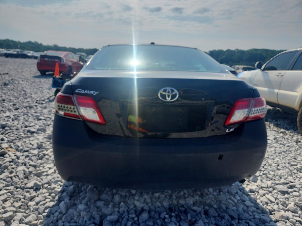 2011 Toyota Camry Le Black vin: 4T1BF3EK5BU142029