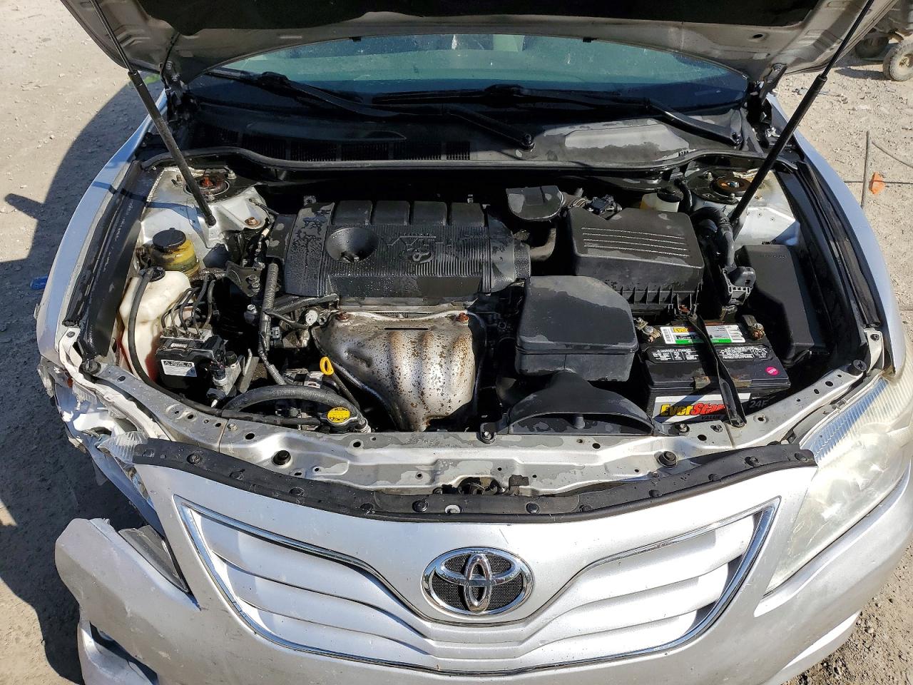 2011 Toyota Camry Le Silver vin: 4T1BF3EK5BU147344