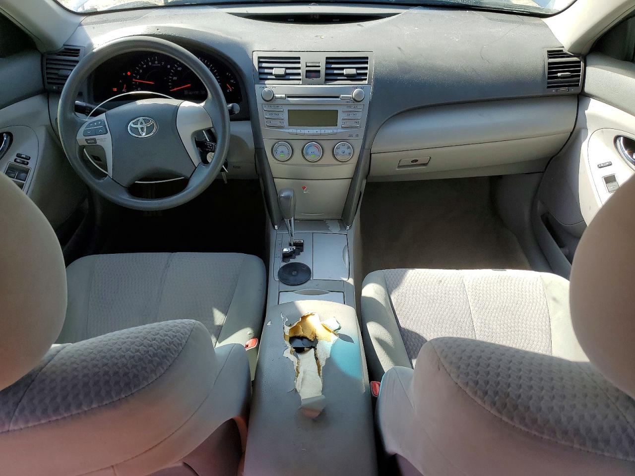 2011 Toyota Camry Le Silver vin: 4T1BF3EK5BU147344