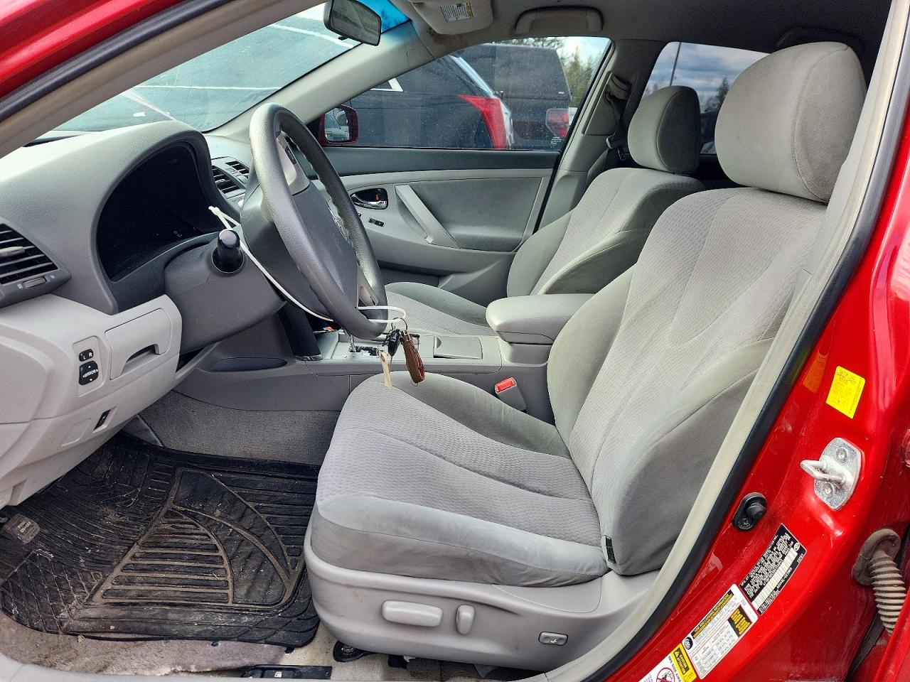 2011 Toyota Camry Le Red vin: 4T1BF3EK5BU150843