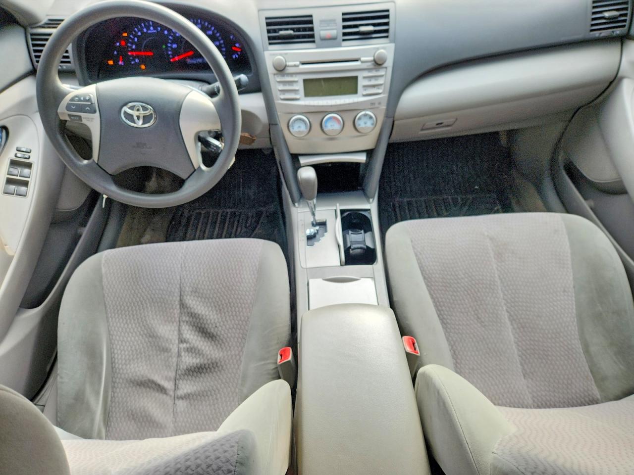 2011 Toyota Camry Le Red vin: 4T1BF3EK5BU150843
