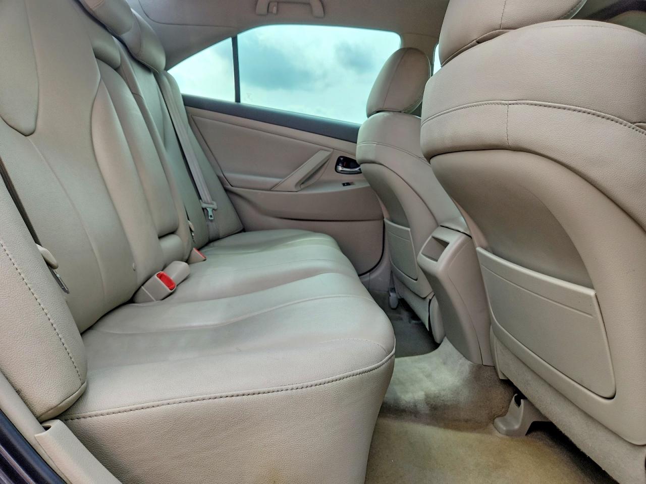 2011 Toyota Camry Le Gray vin: 4T1BF3EK5BU153838