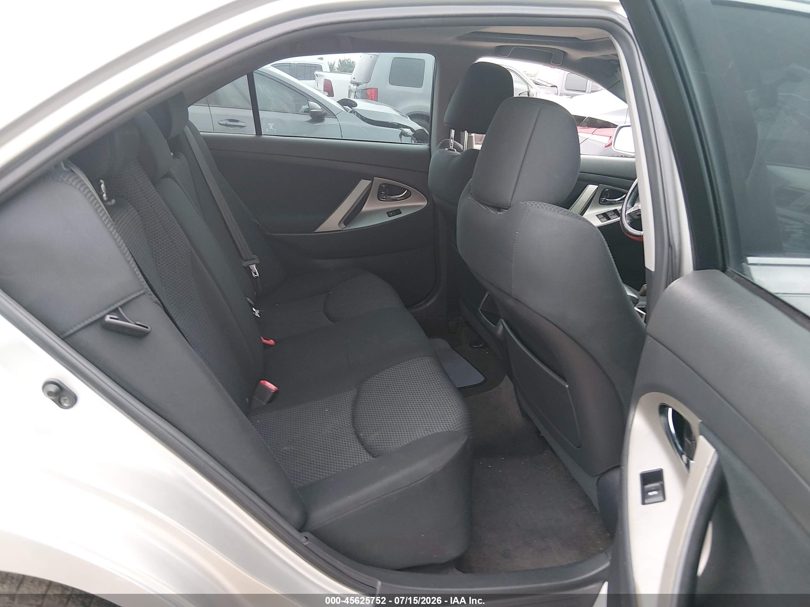 2011 Toyota Camry Se Silver vin: 4T1BF3EK5BU154536