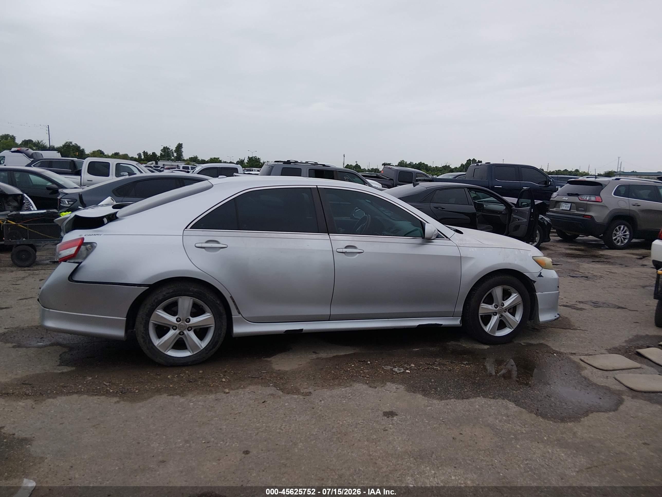 2011 Toyota Camry Se Silver vin: 4T1BF3EK5BU154536