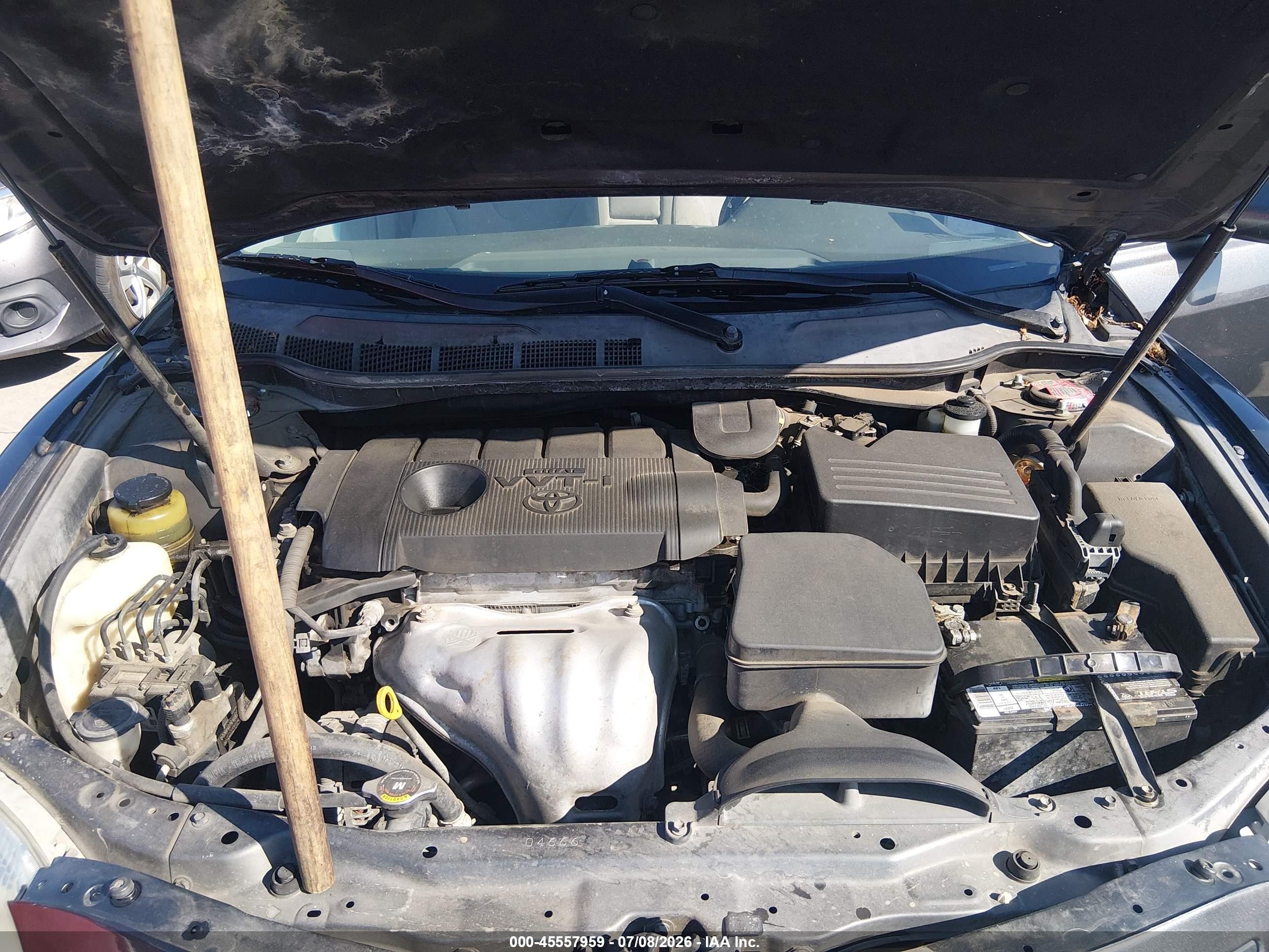 2011 Toyota Camry Le Gray vin: 4T1BF3EK5BU160885