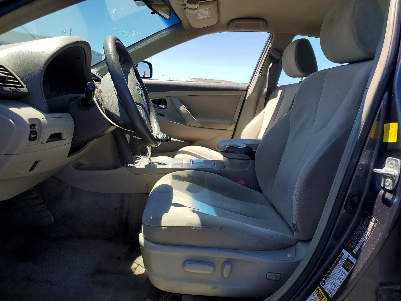 2011 Toyota Camry Le Gray vin: 4T1BF3EK5BU173880
