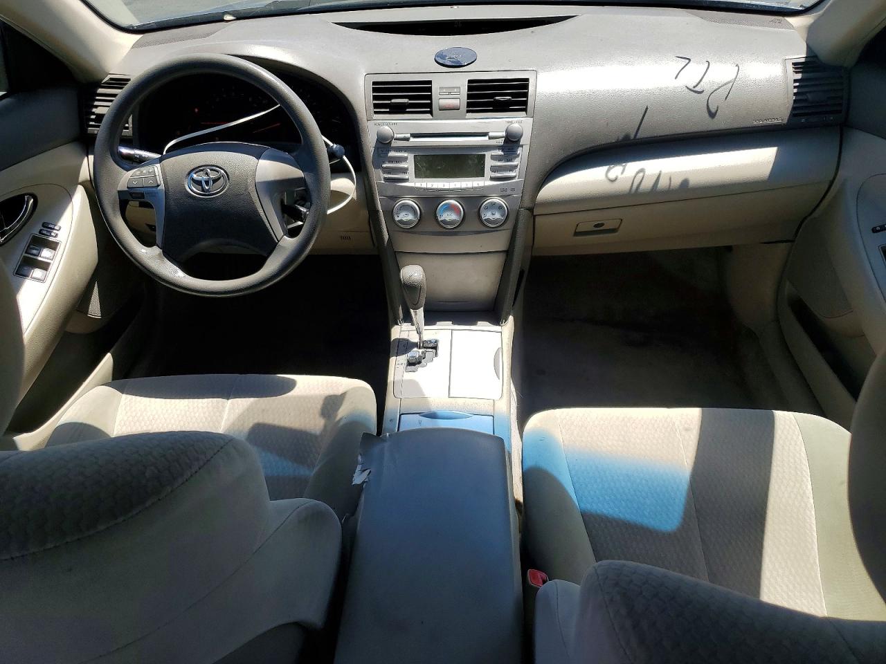 2011 Toyota Camry Le Gray vin: 4T1BF3EK5BU173880