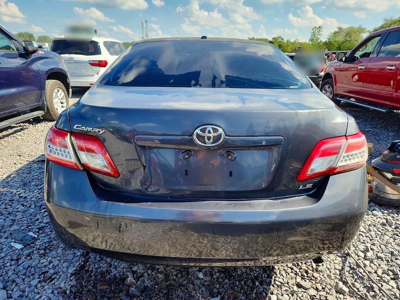 2011 Toyota Camry Le Gray vin: 4T1BF3EK5BU174205