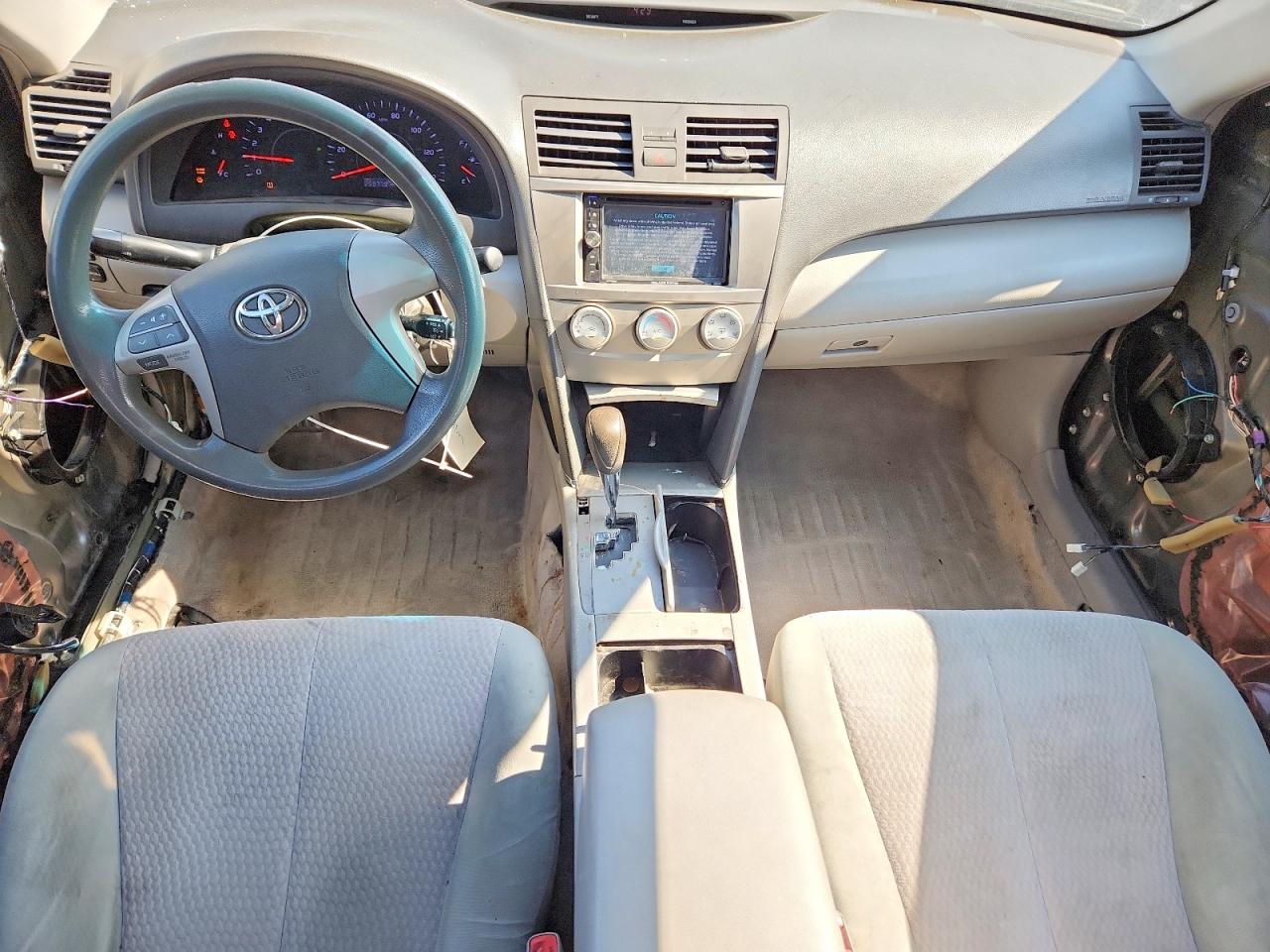2011 Toyota Camry Le Gray vin: 4T1BF3EK5BU174205