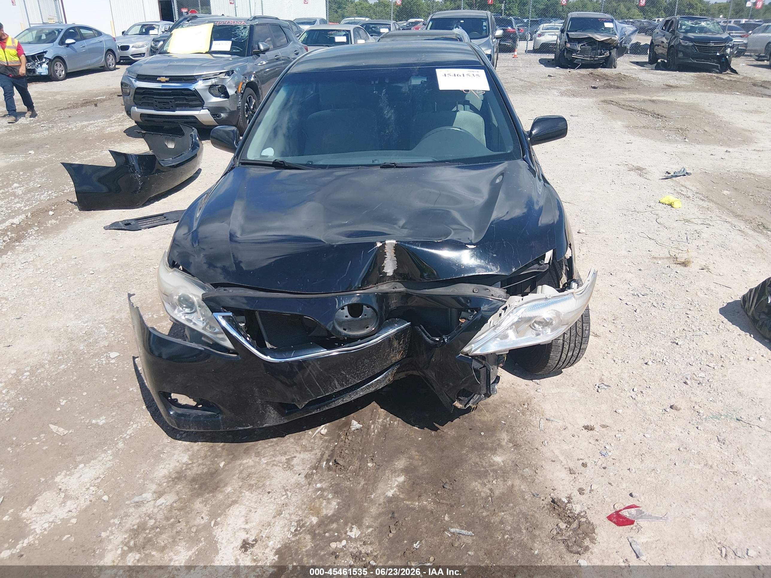 2011 Toyota Camry Le Black vin: 4T1BF3EK5BU174902