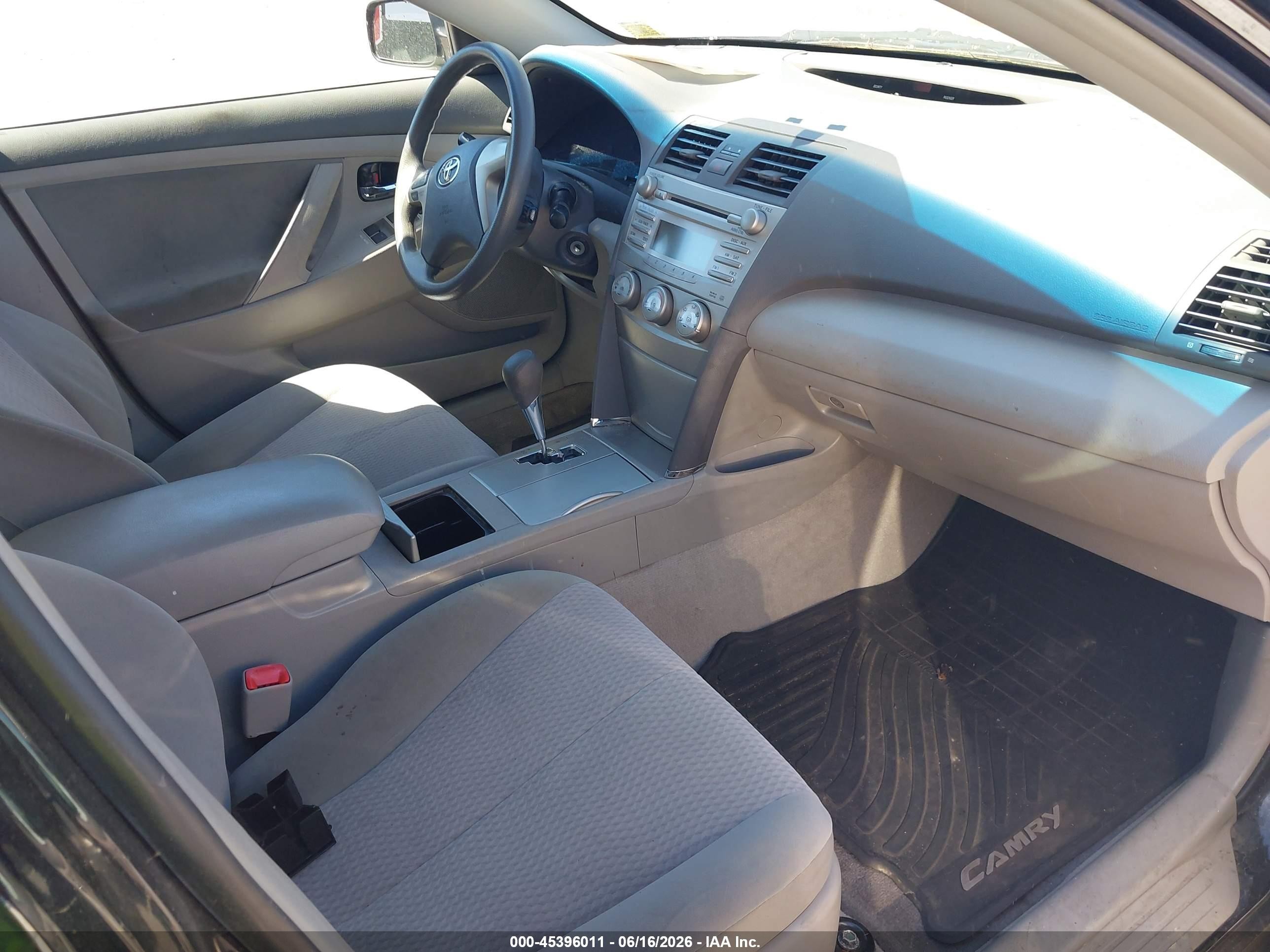 2011 Toyota Camry Le Black vin: 4T1BF3EK5BU181915