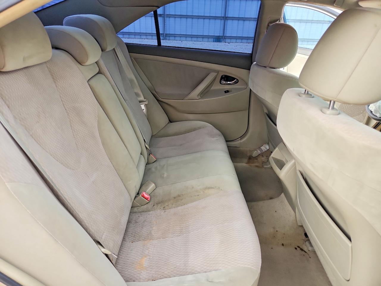 2011 Toyota Camry Le Tan vin: 4T1BF3EK5BU190355