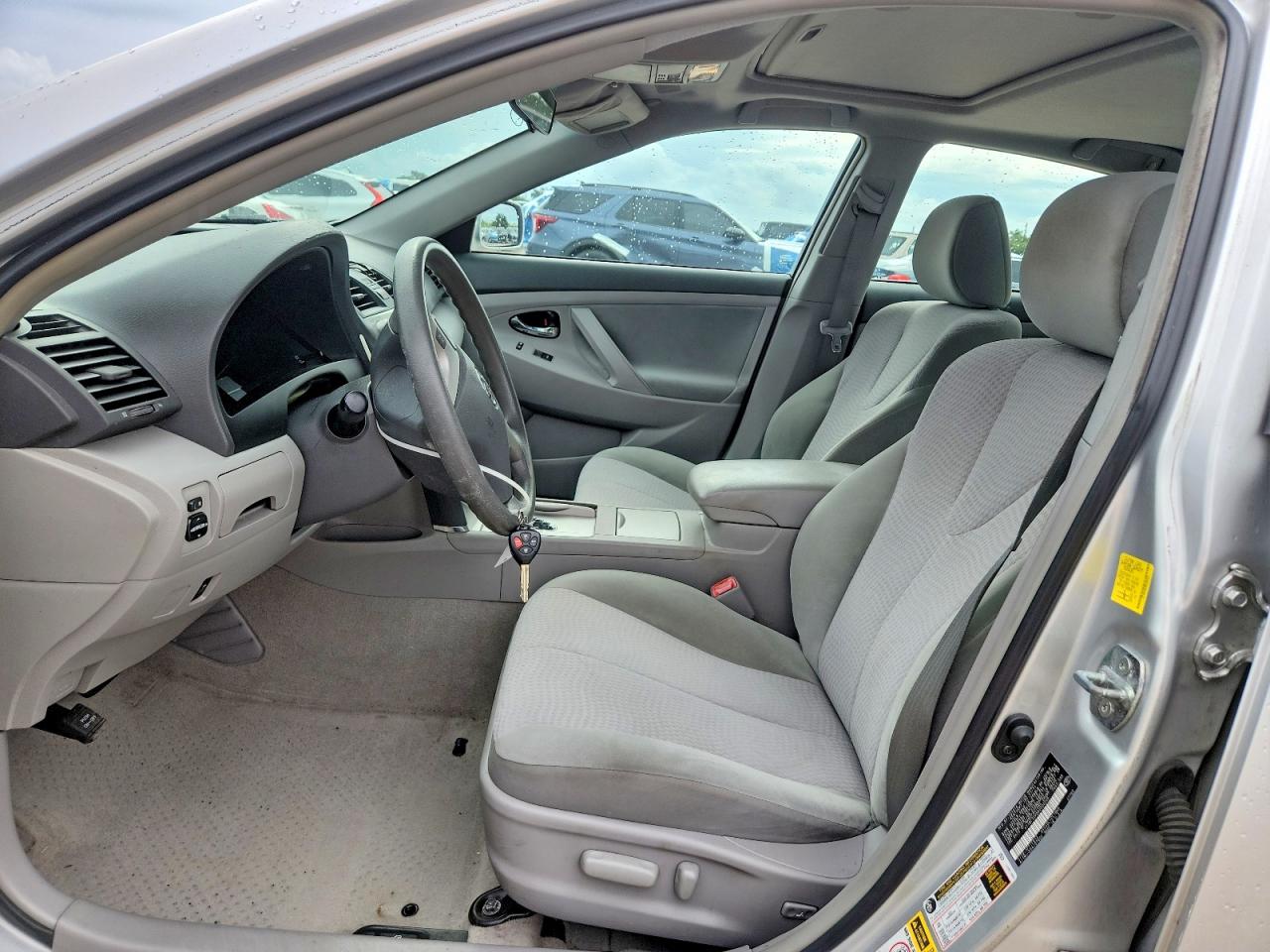 2011 Toyota Camry Le Серебряный vin: 4T1BF3EK5BU205226