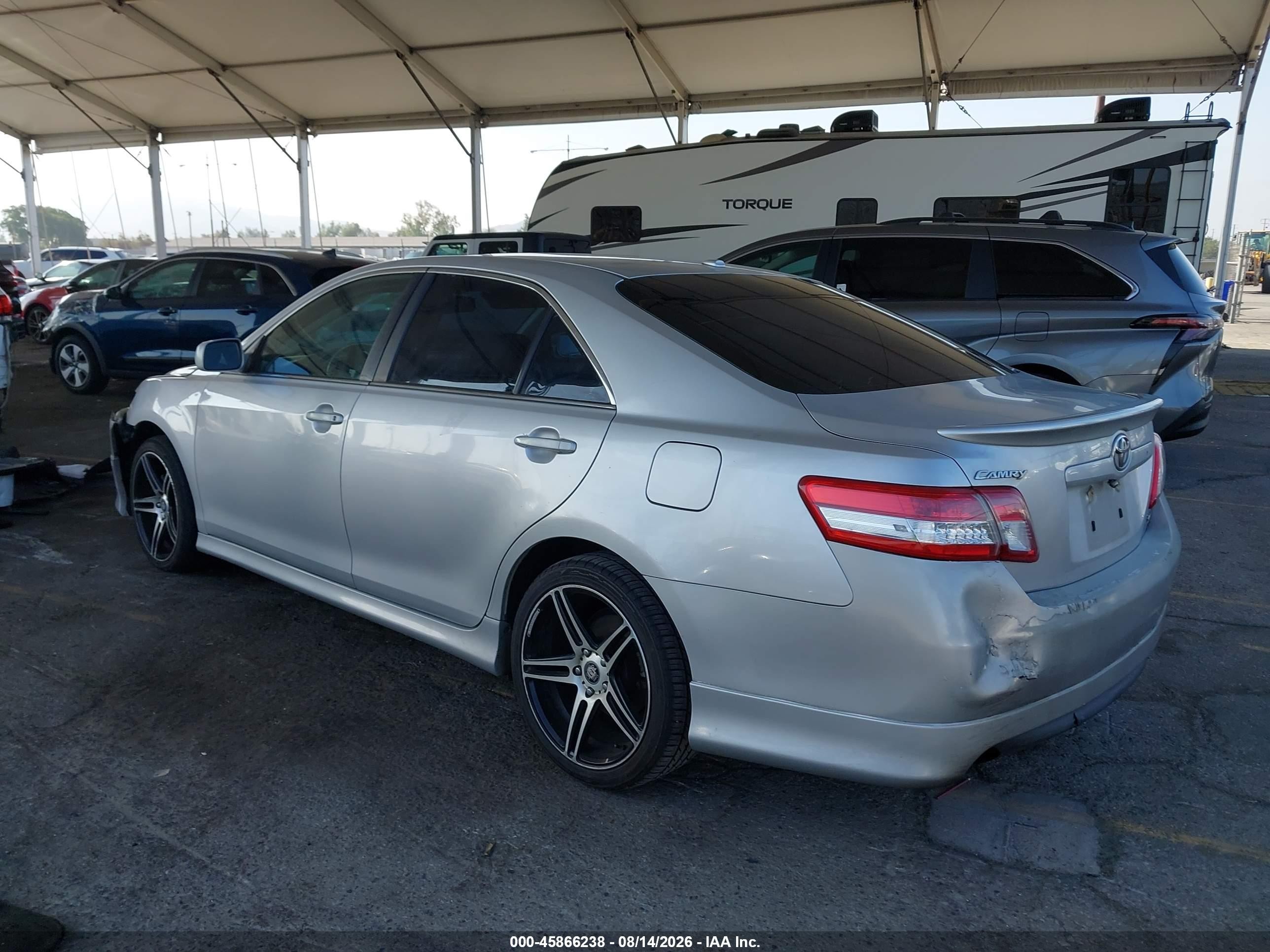 2011 Toyota Camry Se Silver vin: 4T1BF3EK5BU213911