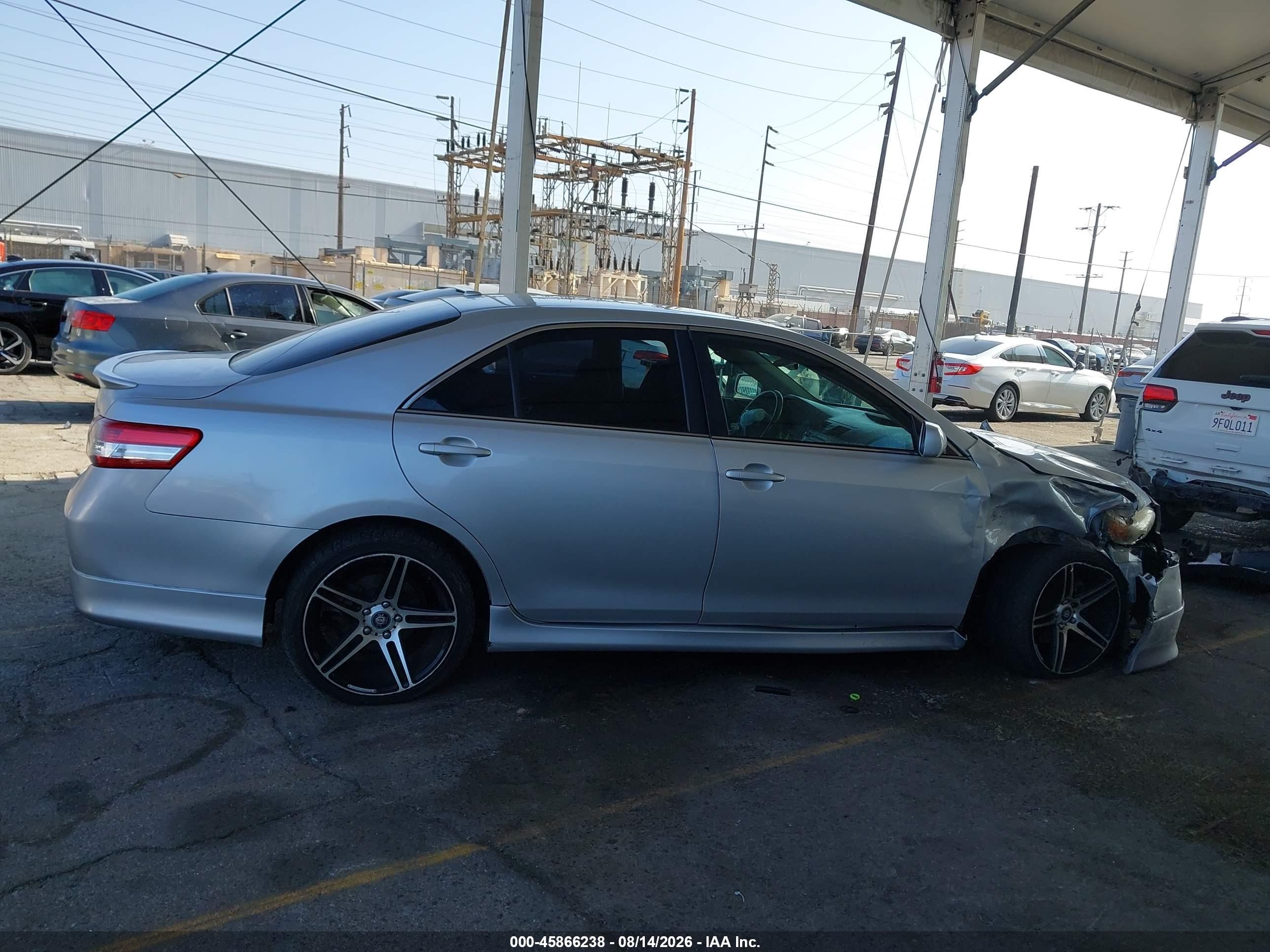 2011 Toyota Camry Se Silver vin: 4T1BF3EK5BU213911