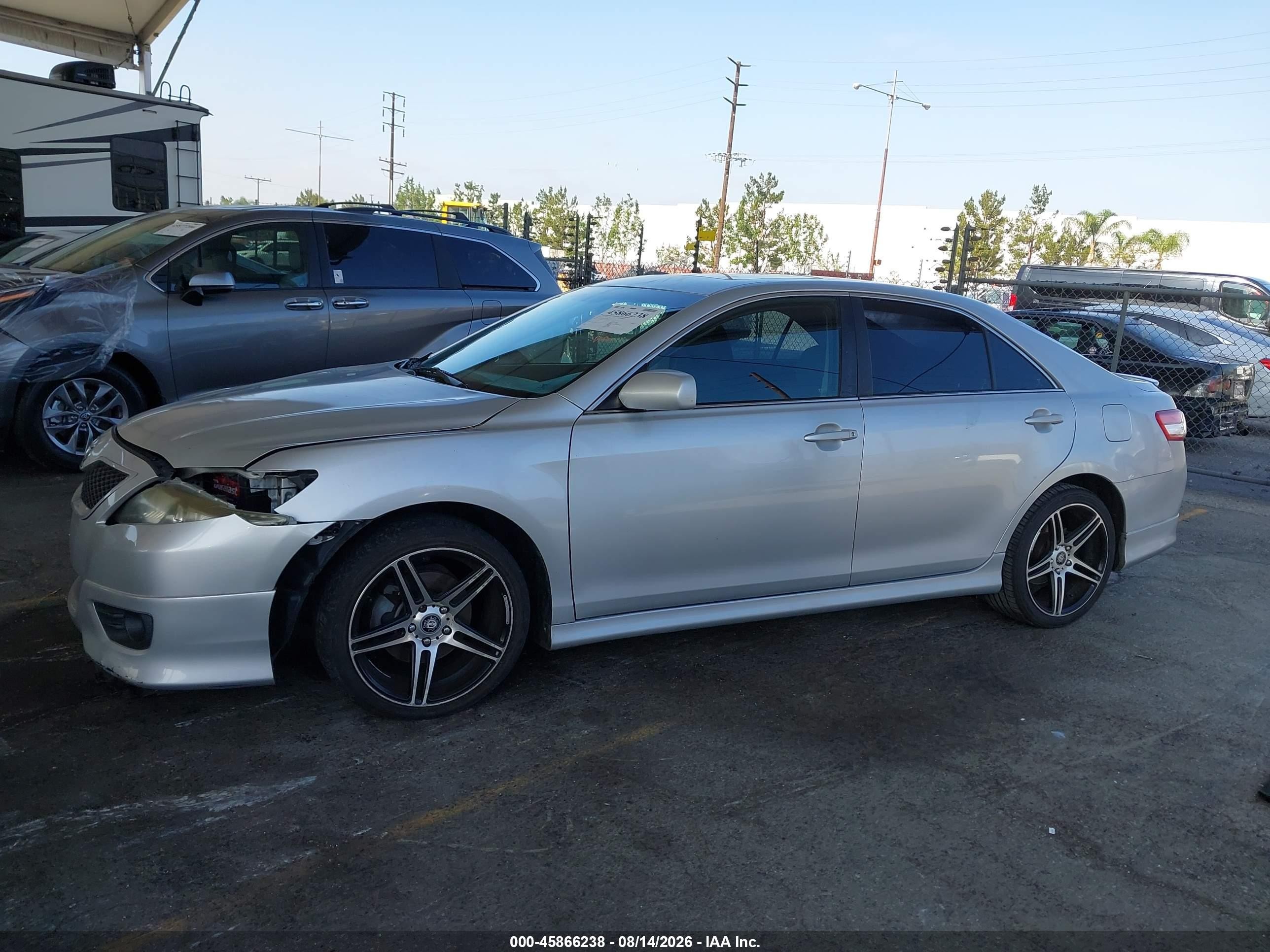2011 Toyota Camry Se Silver vin: 4T1BF3EK5BU213911