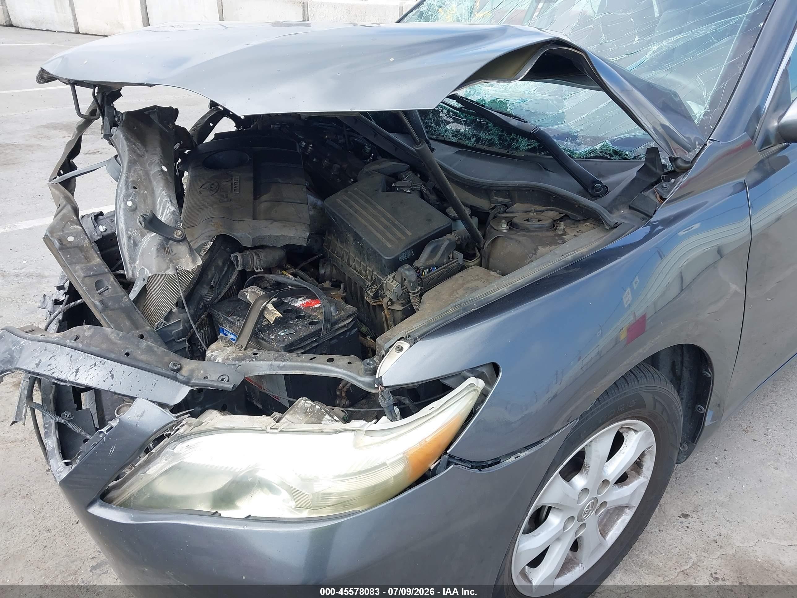2011 Toyota Camry Le Gray vin: 4T1BF3EK5BU223838
