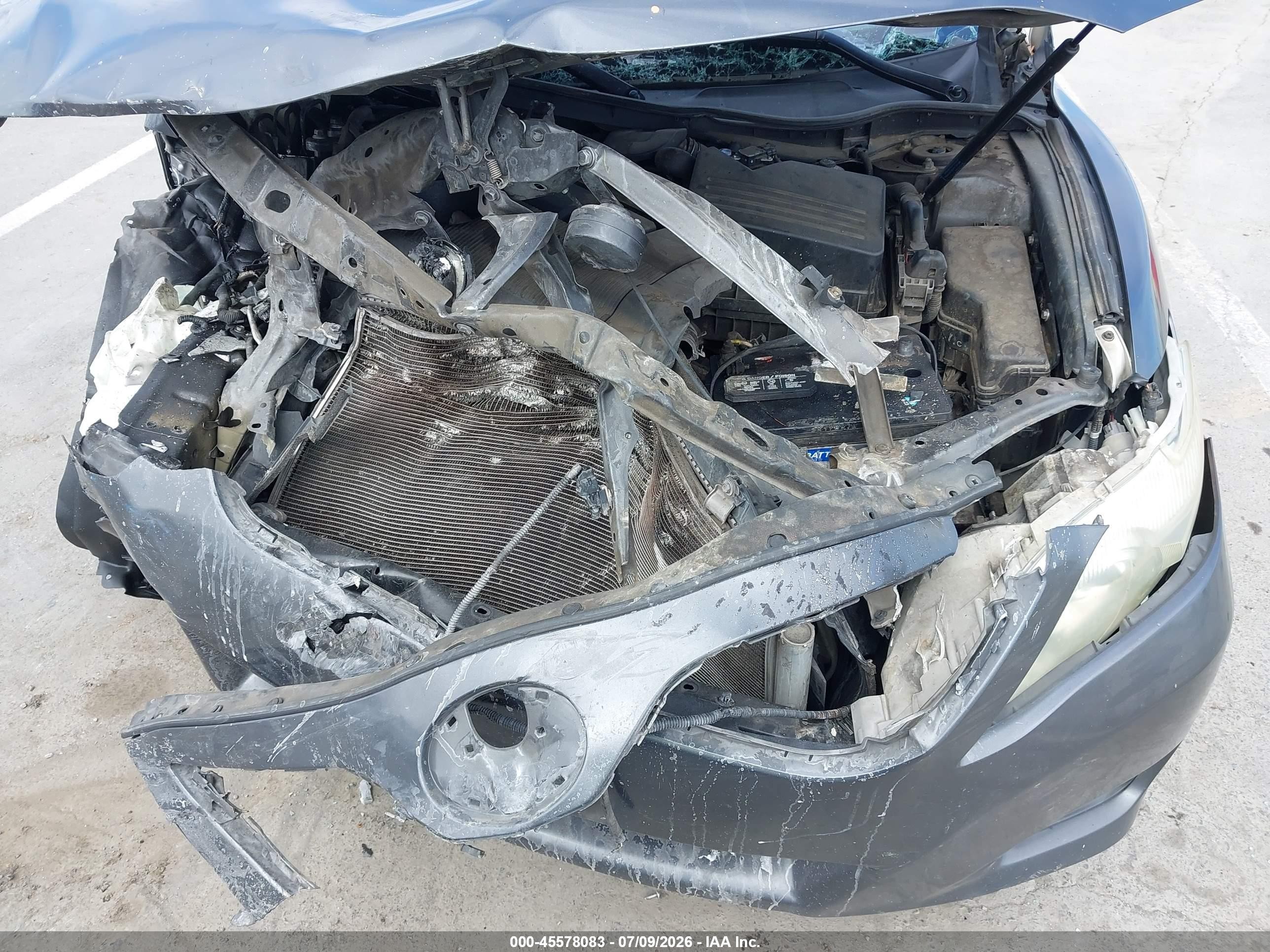 2011 Toyota Camry Le Gray vin: 4T1BF3EK5BU223838