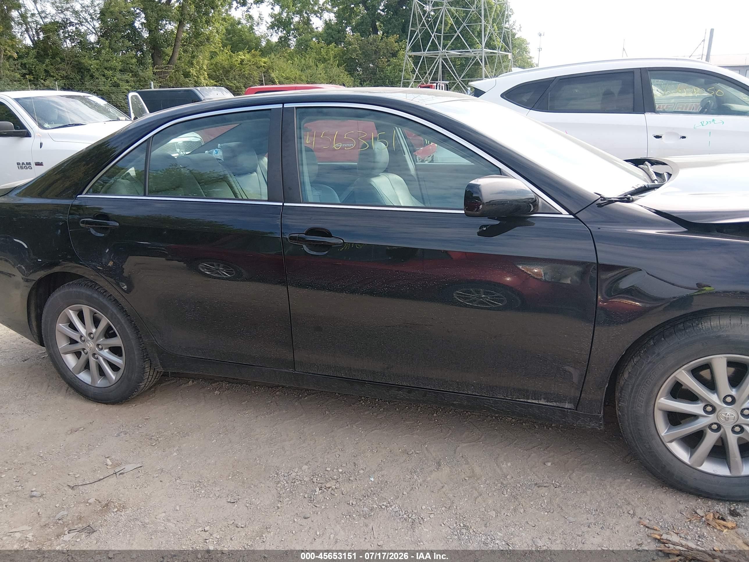 2011 Toyota Camry Xle Black vin: 4T1BF3EK5BU226108
