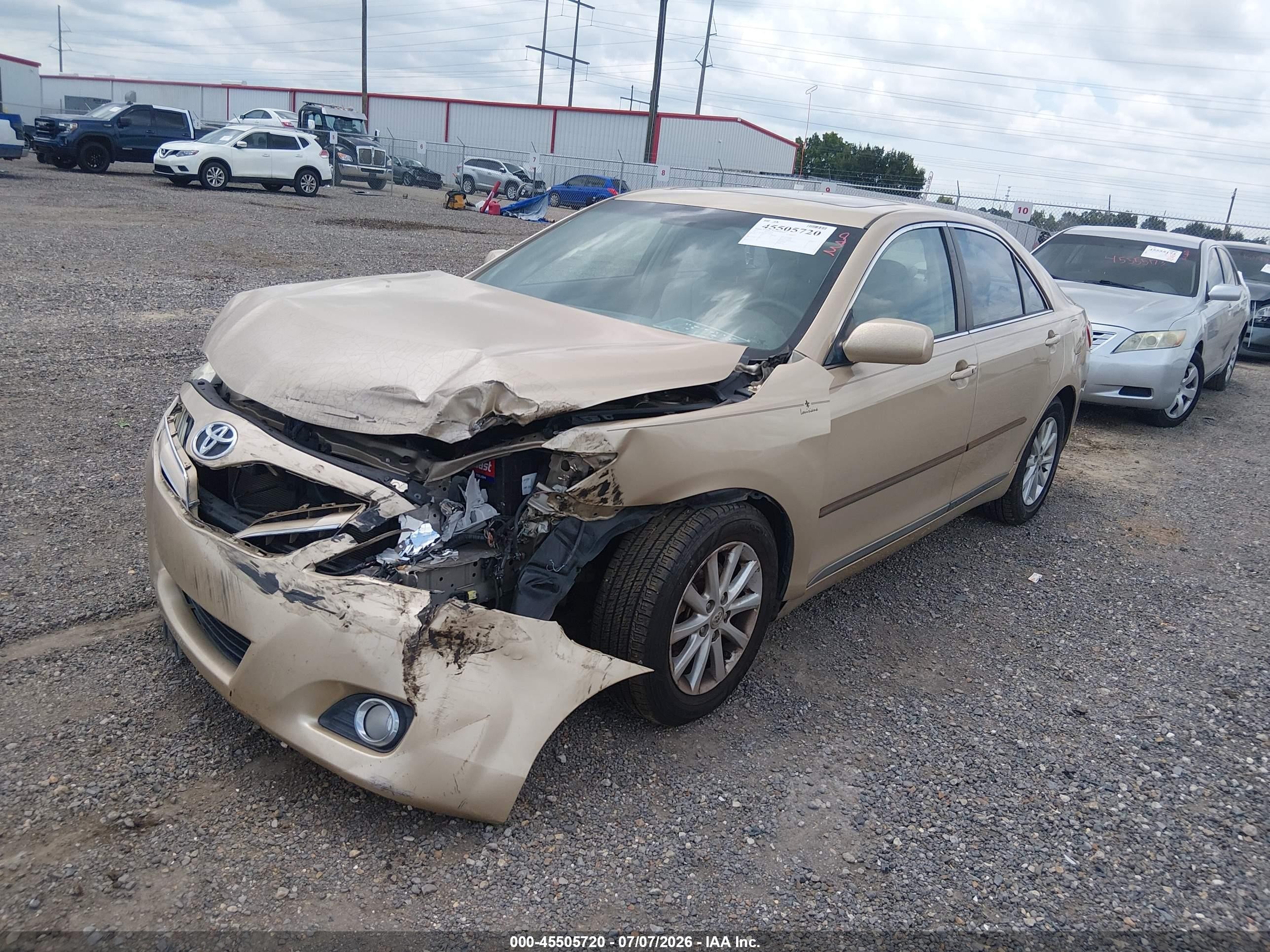 2011 Toyota Camry Xle Tan vin: 4T1BF3EK5BU227095