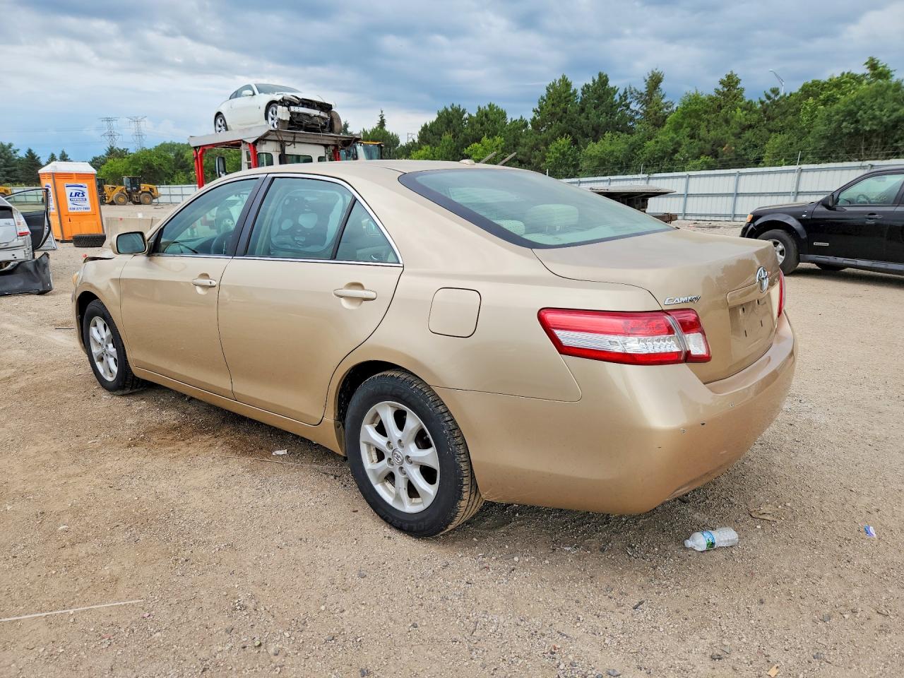 2011 Toyota Camry Le Beige vin: 4T1BF3EK5BU228327