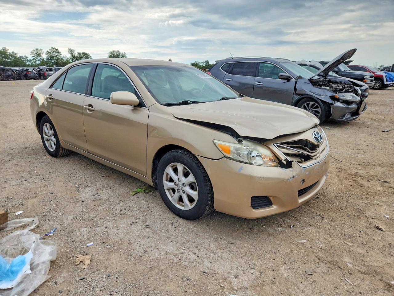 2011 Toyota Camry Le Beige vin: 4T1BF3EK5BU228327