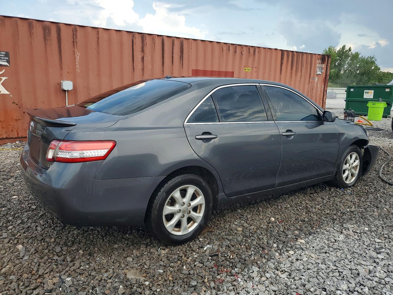 2011 Toyota Camry Le Gray vin: 4T1BF3EK5BU588326