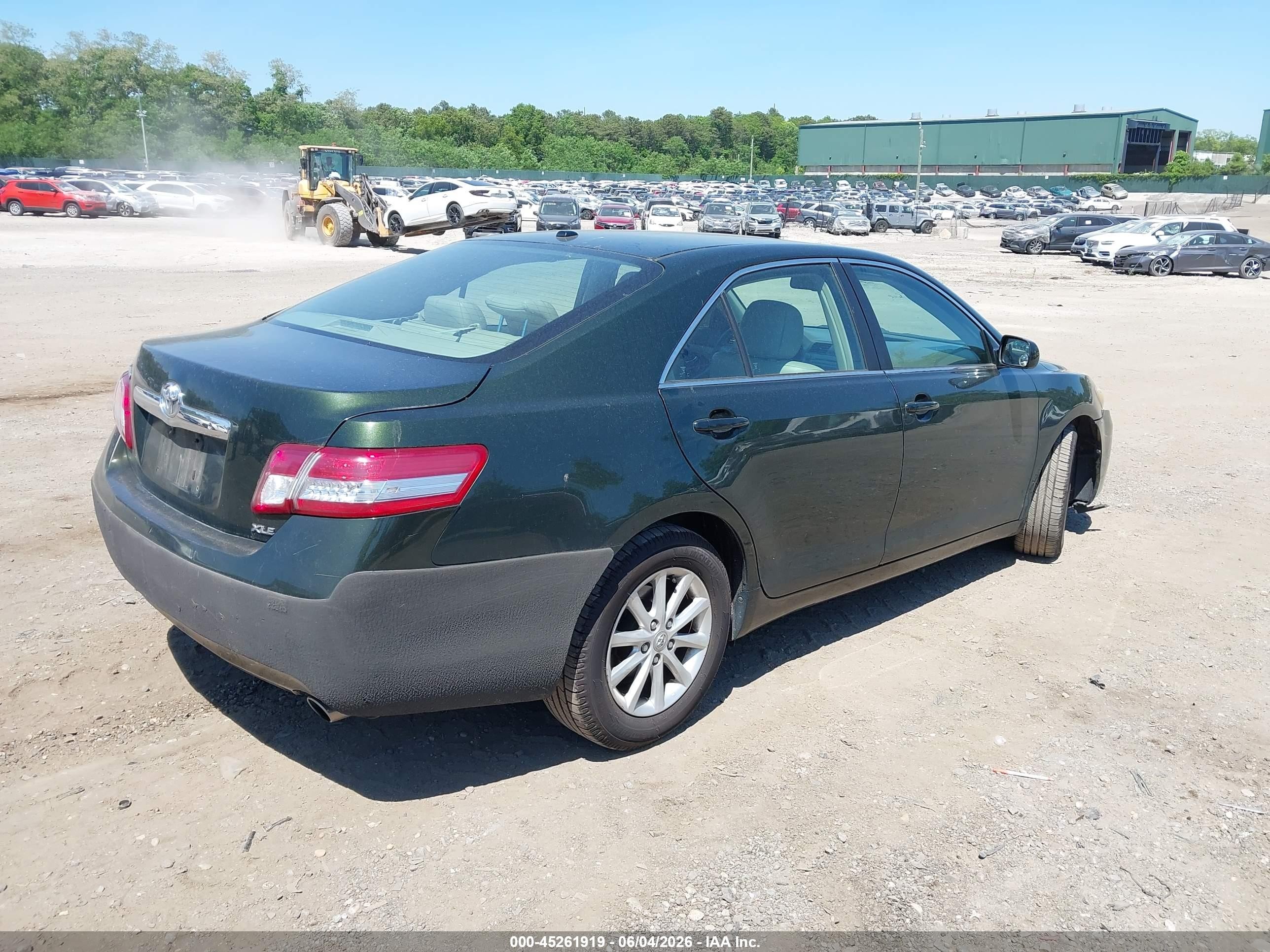 2011 Toyota Camry Xle Green vin: 4T1BF3EK5BU595356