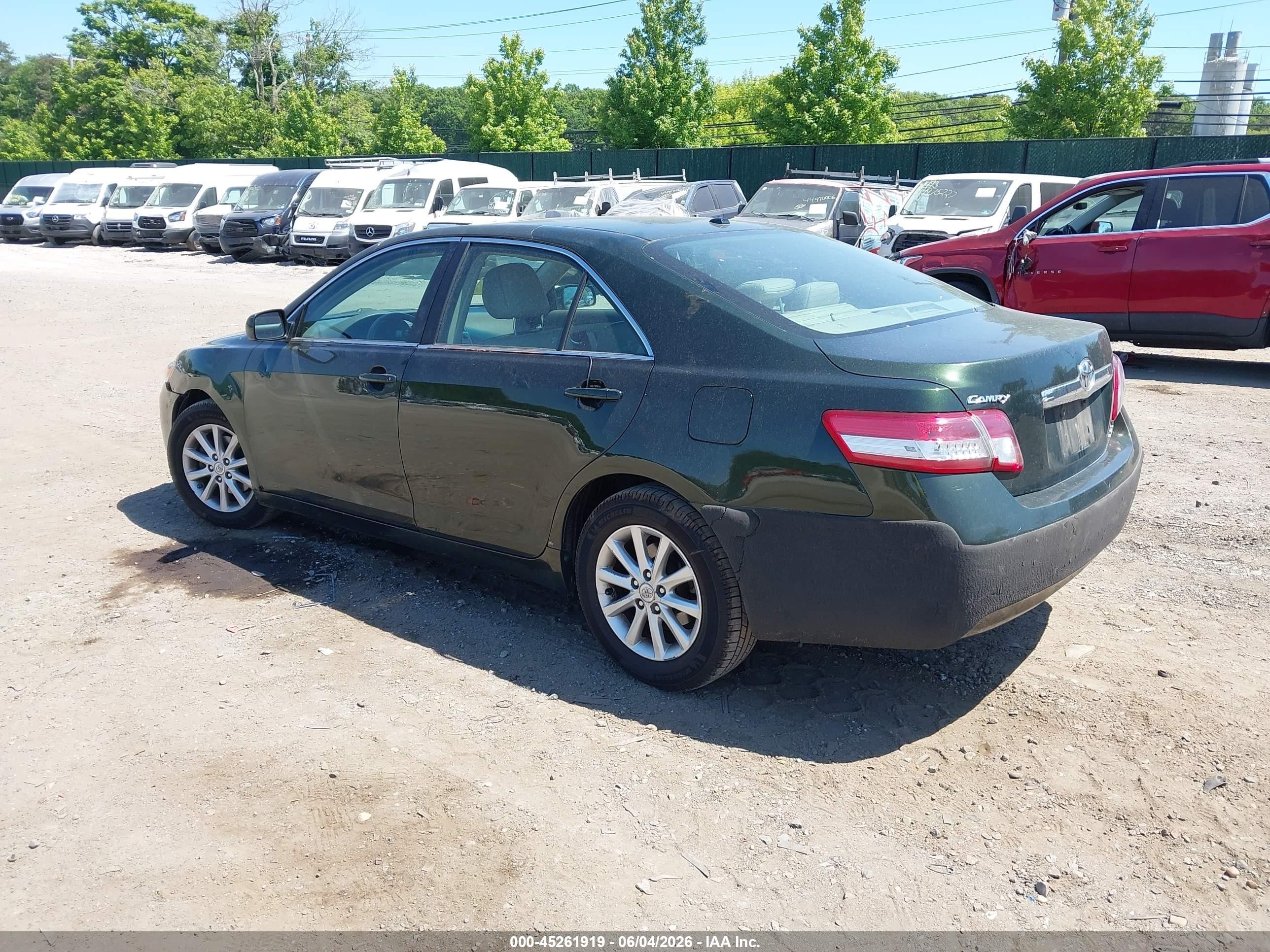 2011 Toyota Camry Xle Green vin: 4T1BF3EK5BU595356