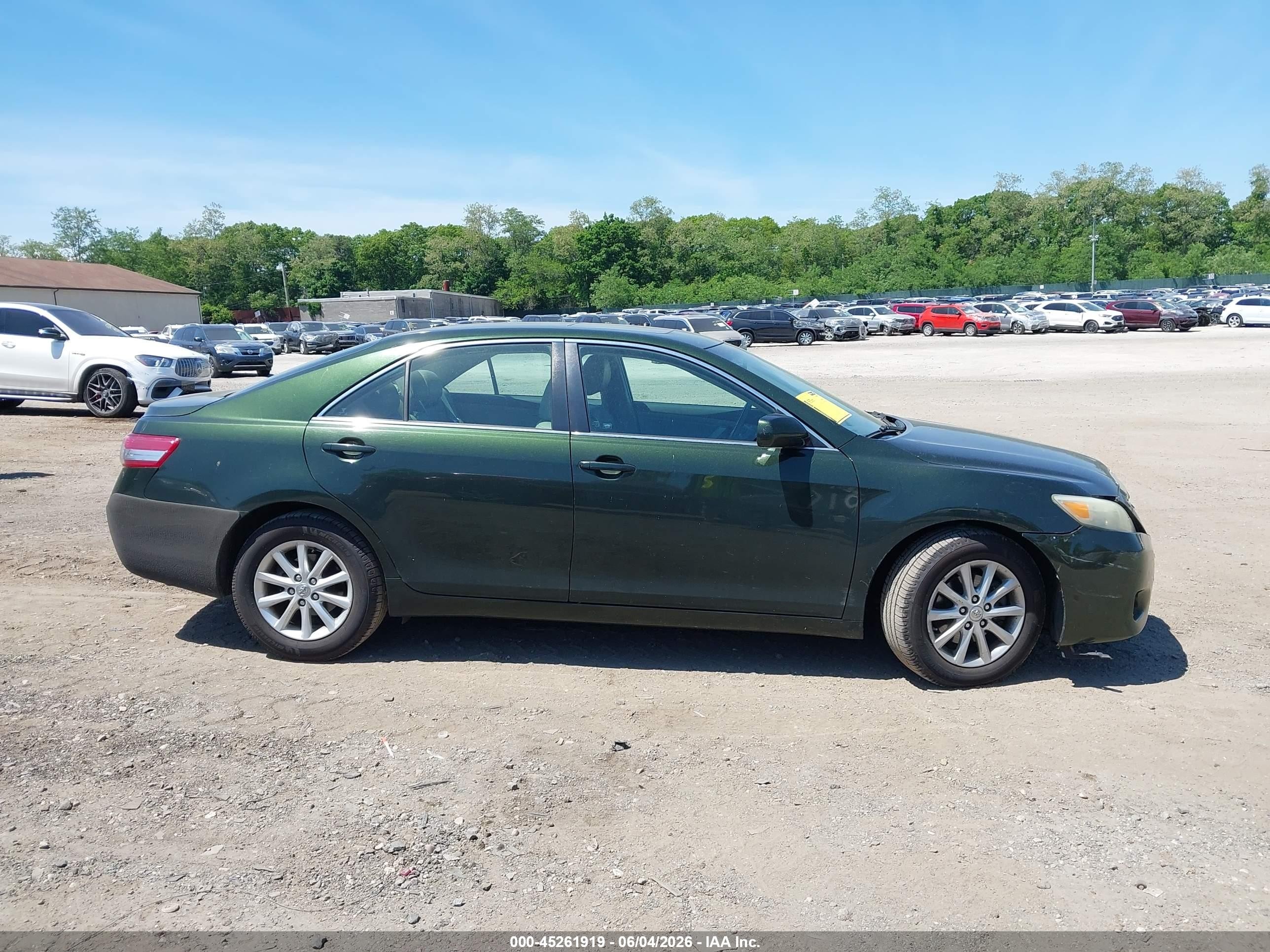 2011 Toyota Camry Xle Green vin: 4T1BF3EK5BU595356