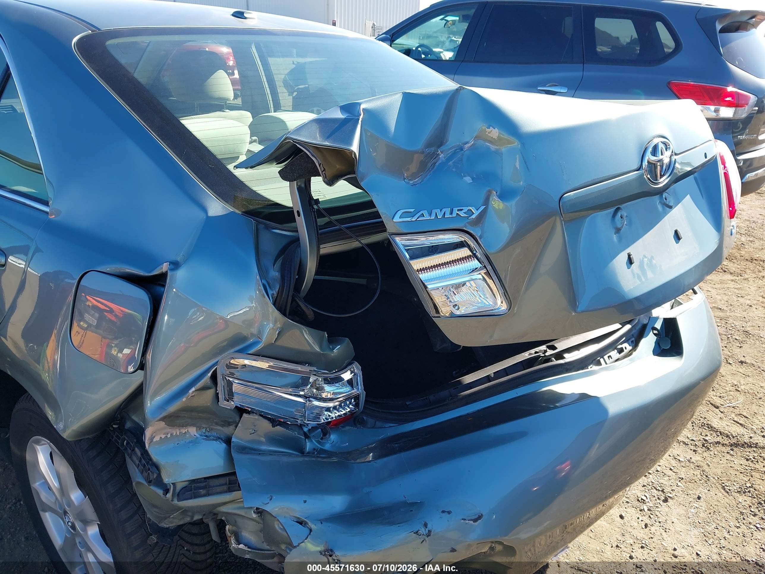 2011 Toyota Camry Le Pewter vin: 4T1BF3EK5BU595857