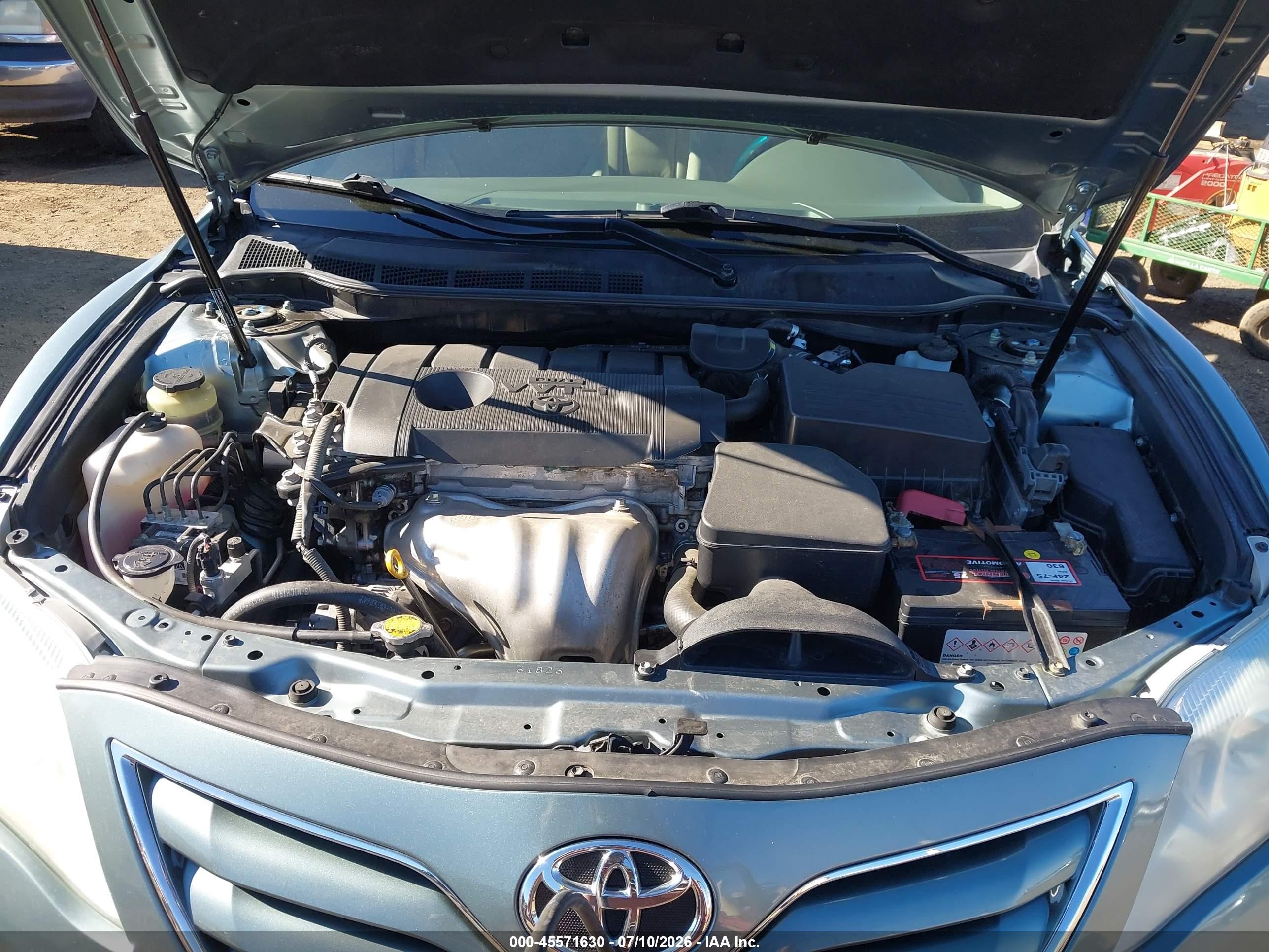 2011 Toyota Camry Le Pewter vin: 4T1BF3EK5BU595857