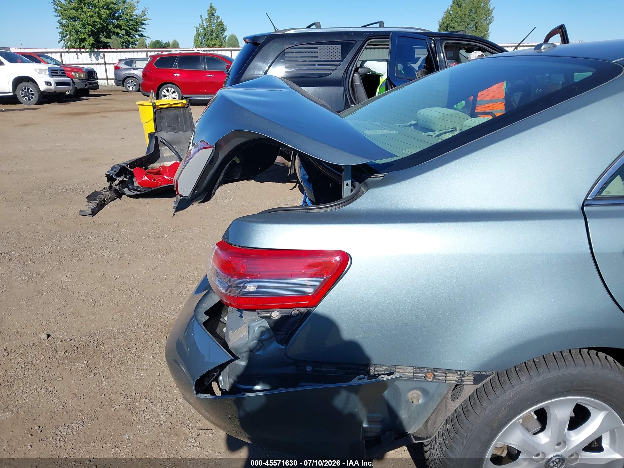 2011 Toyota Camry Le Pewter vin: 4T1BF3EK5BU595857