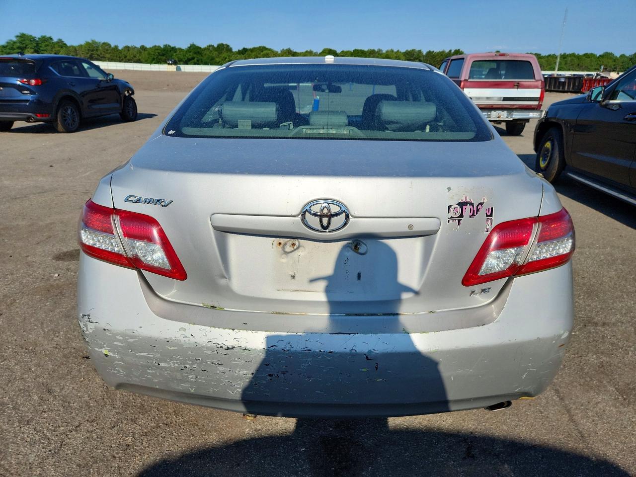 2011 Toyota Camry Le Silver vin: 4T1BF3EK5BU613483