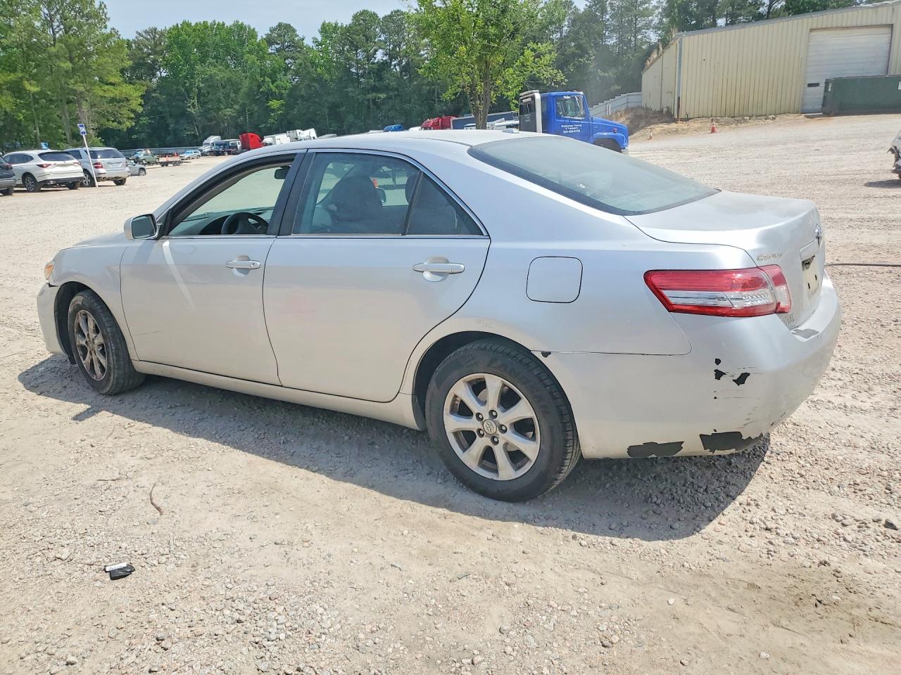 2011 Toyota Camry Le Silver vin: 4T1BF3EK5BU626086