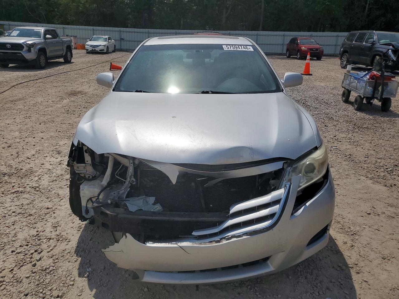 2011 Toyota Camry Le Silver vin: 4T1BF3EK5BU626086