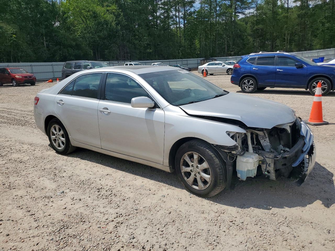 2011 Toyota Camry Le Silver vin: 4T1BF3EK5BU626086