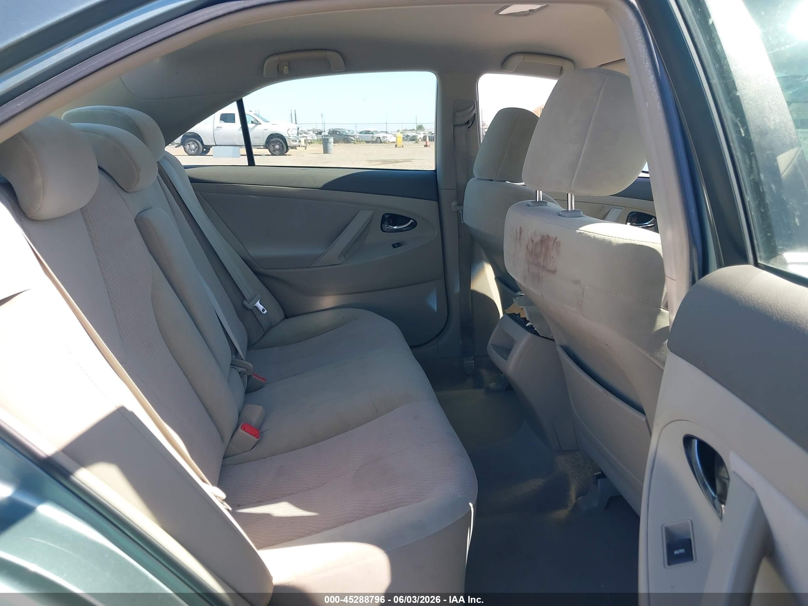 2011 Toyota Camry Le Turquoise vin: 4T1BF3EK5BU641784