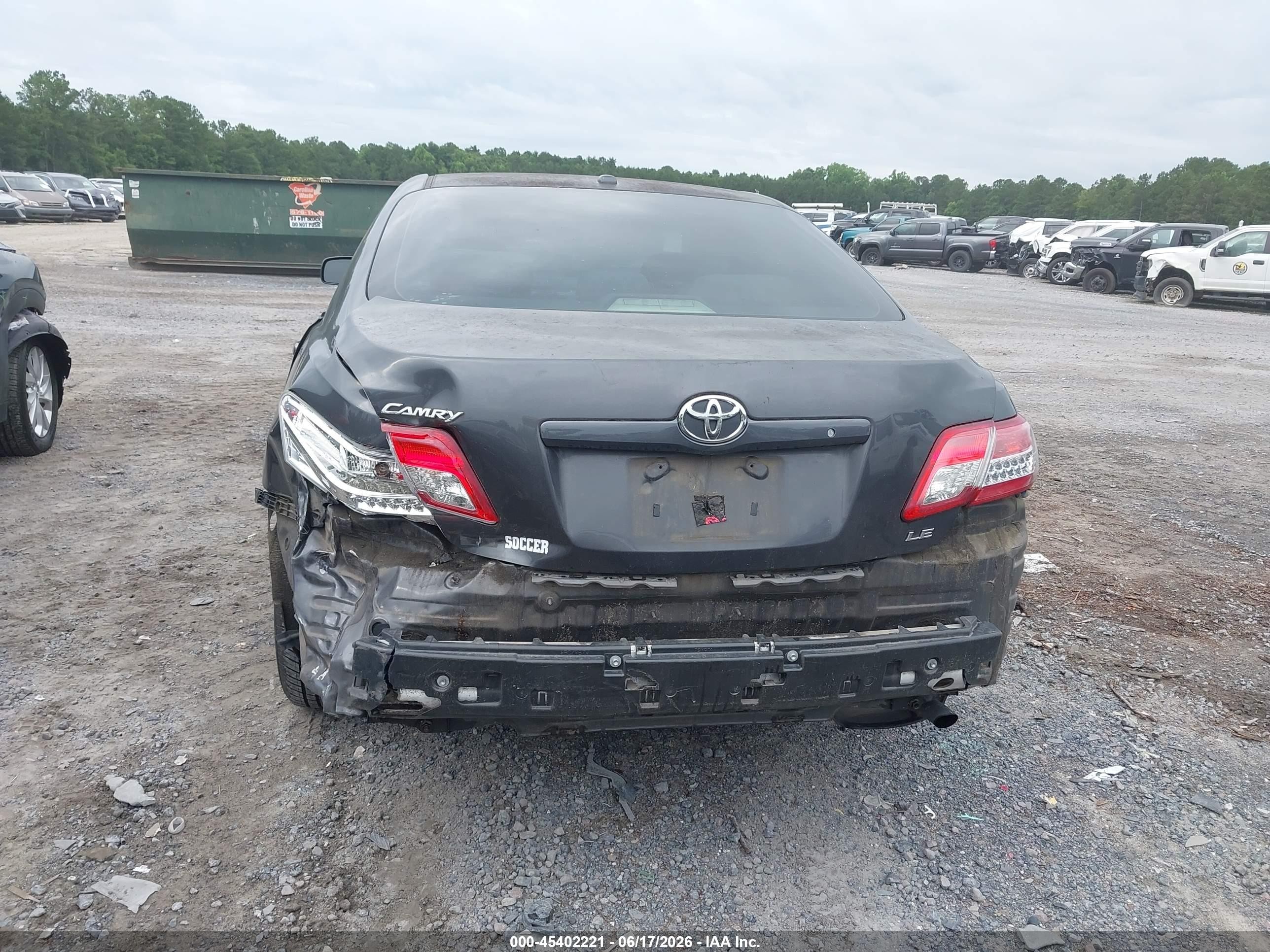 2011 Toyota Camry Le Gray vin: 4T1BF3EK5BU646192