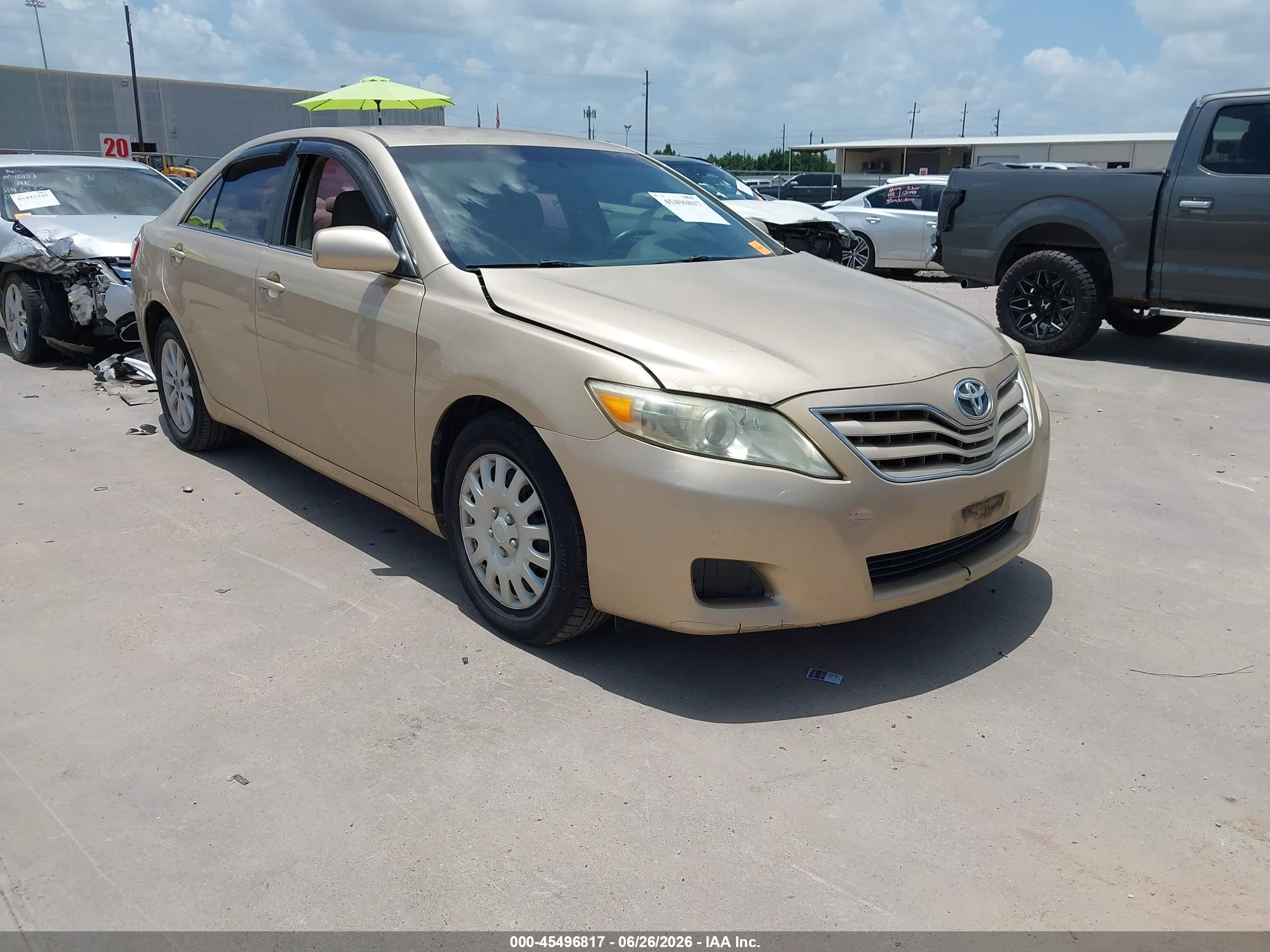 2011 Toyota Camry Le Brown vin: 4T1BF3EK5BU651263